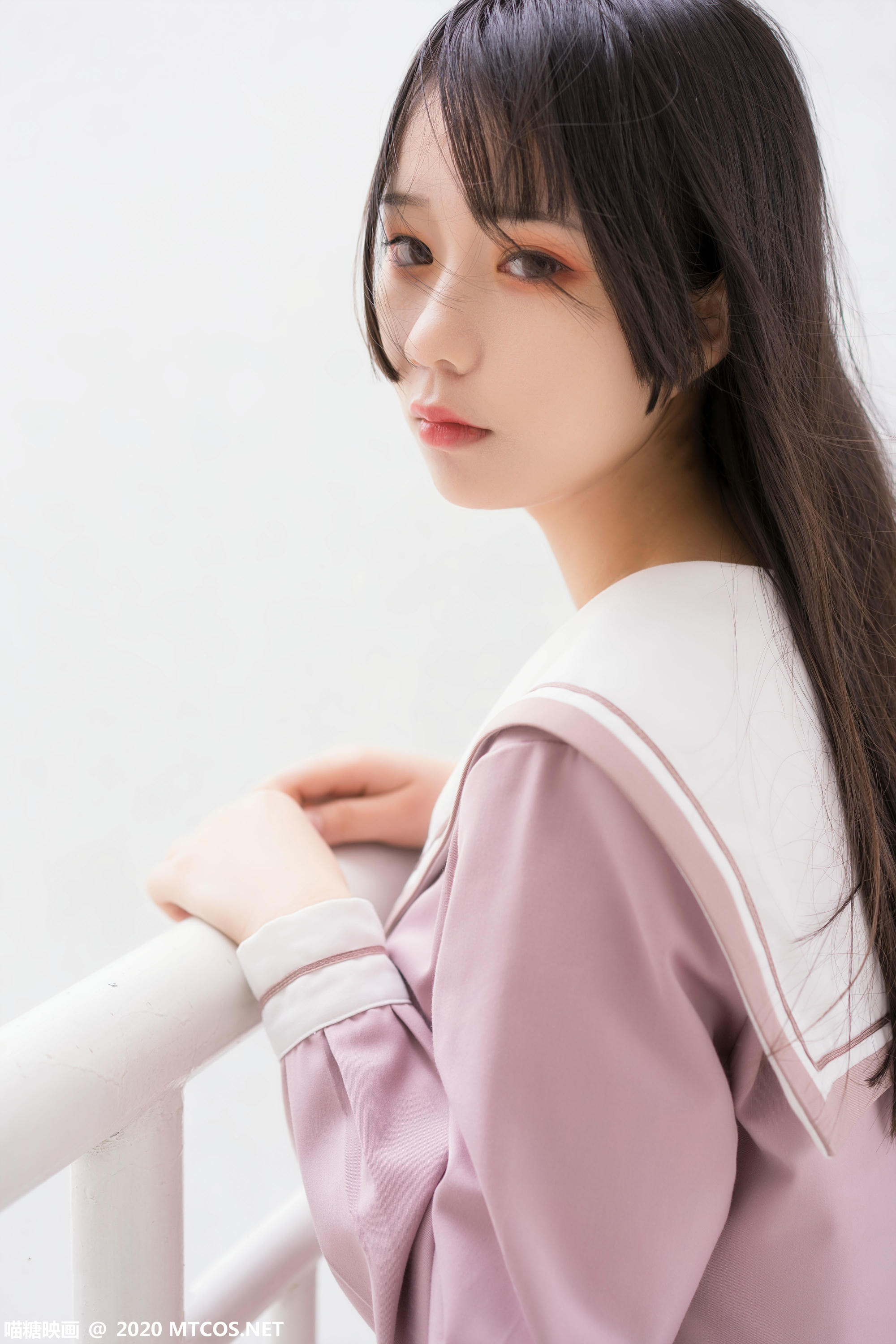 [喵糖映画] VOL.074 半度度度喵 粉色JK小姐姐[49P／323MB]_第1集