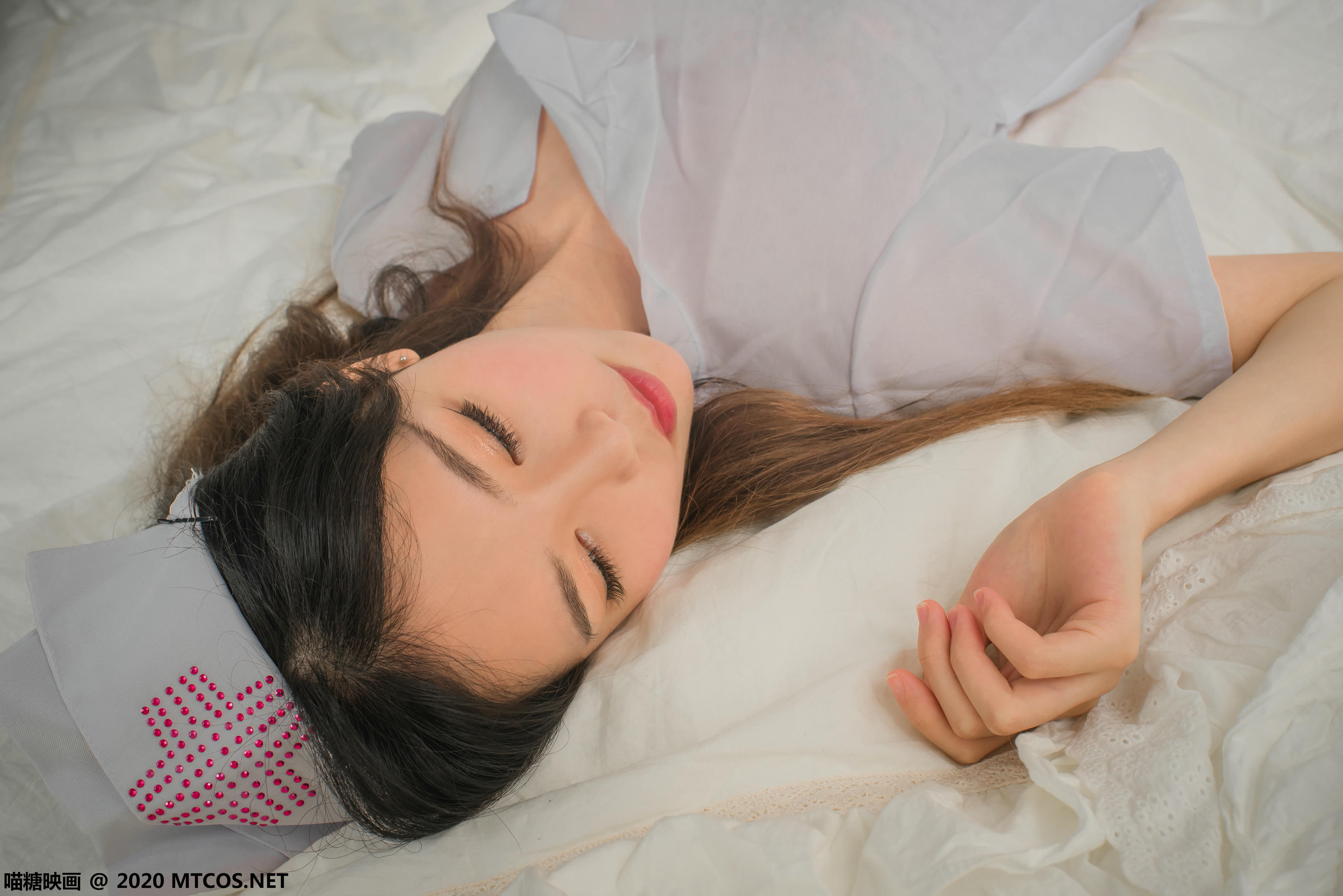 [喵糖映画] VOL.076 俏皮小护士[40P／290MB]_第1集