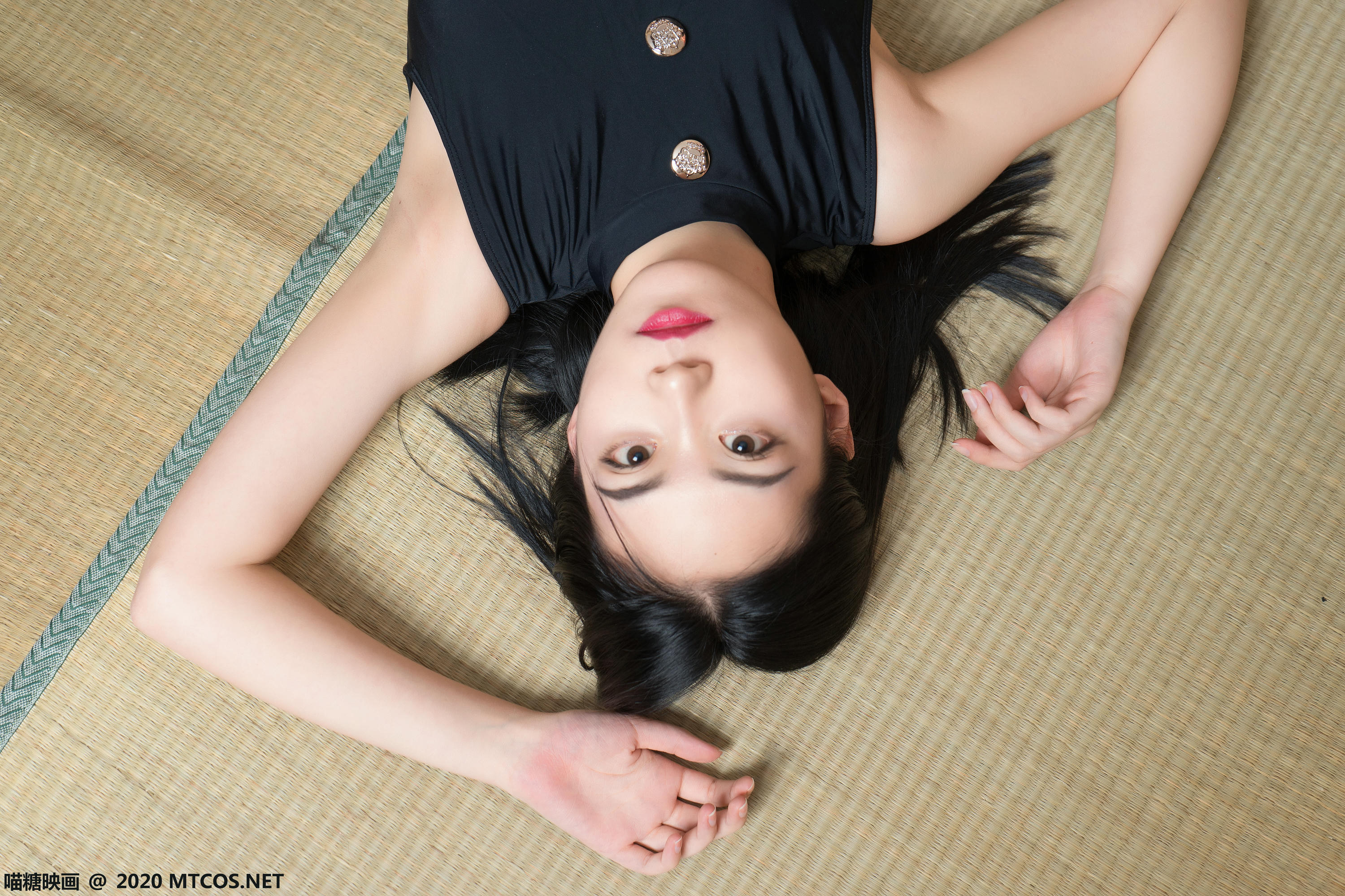 [喵糖映画] VOL.079 黑色制服的少女[39P／597MB]_第2集