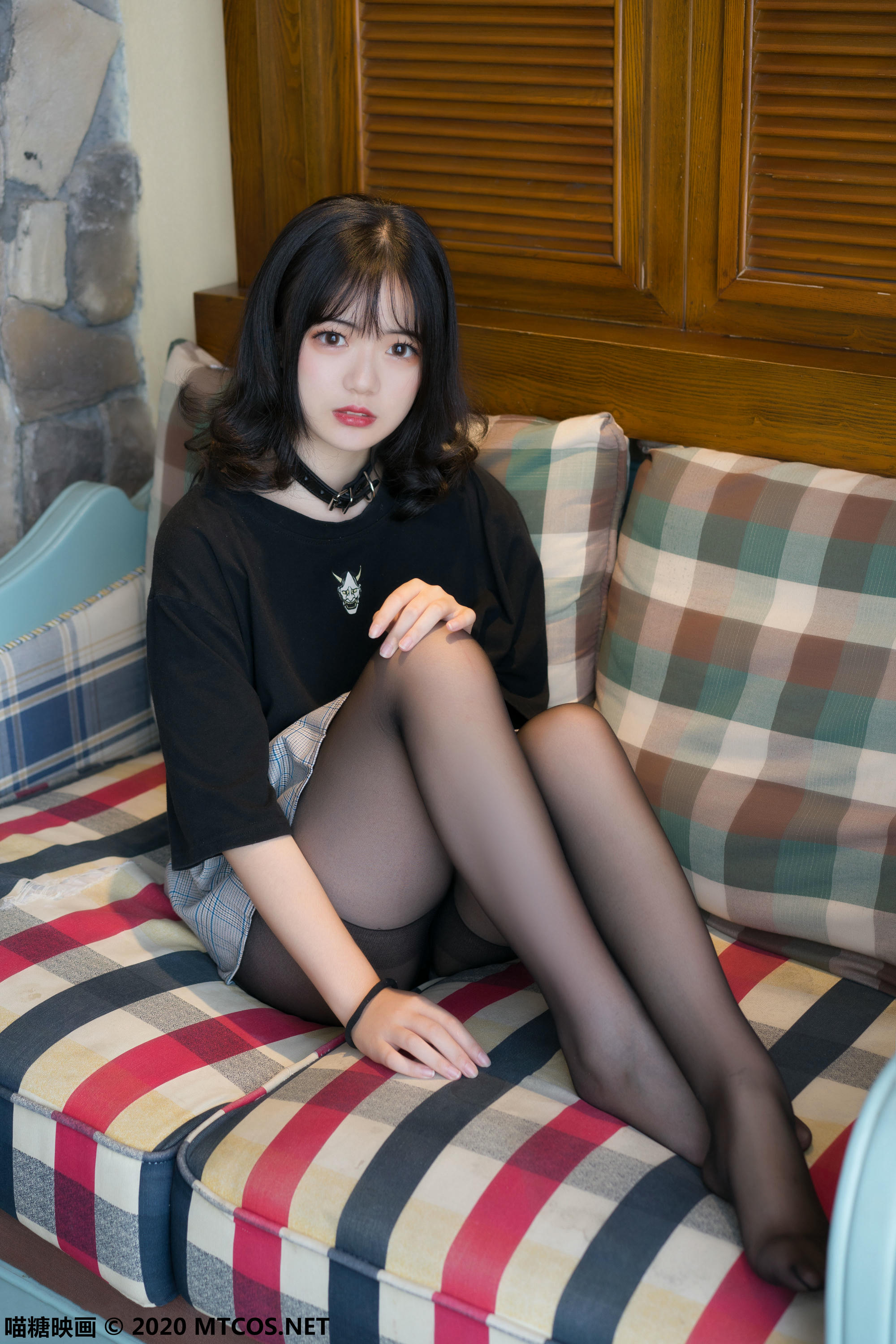 [喵糖映画] VOL.093 丝袜酷女孩[41P／383MB]_第1集