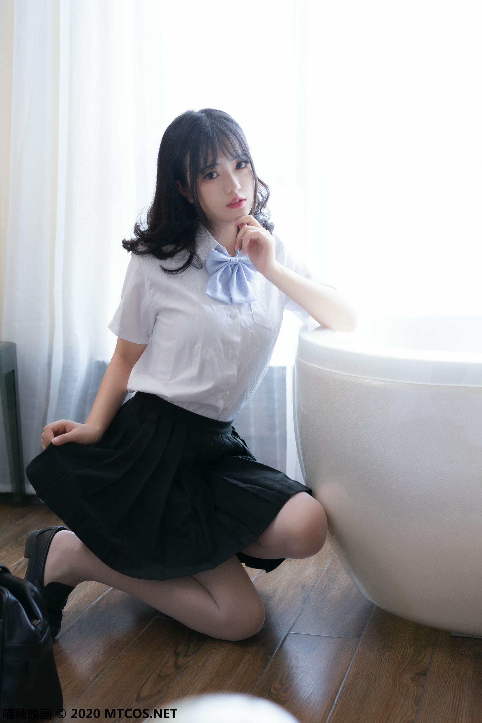 [喵糖映画] VOL.093 丝袜酷女孩[41P／383MB]_第2集