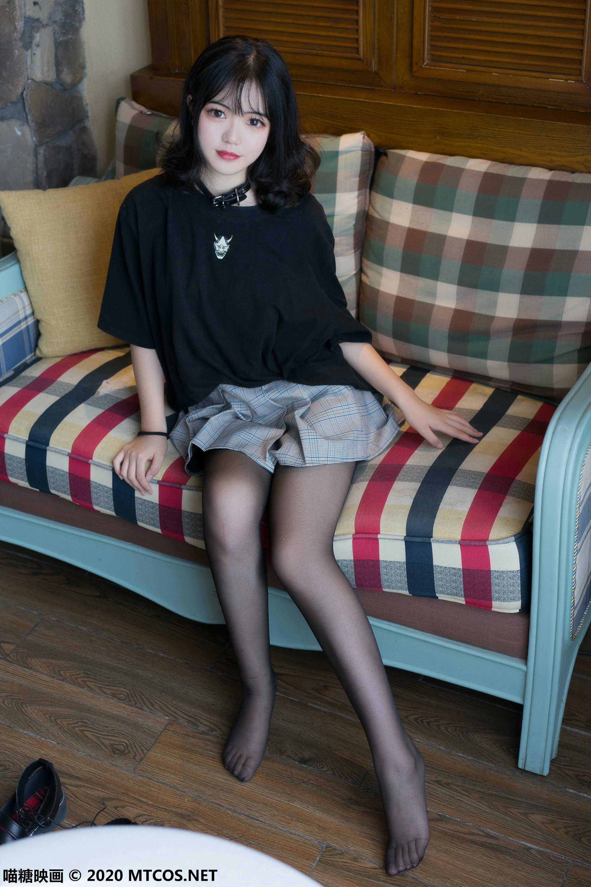 [喵糖映画] VOL.093 丝袜酷女孩[41P／383MB]_第1集