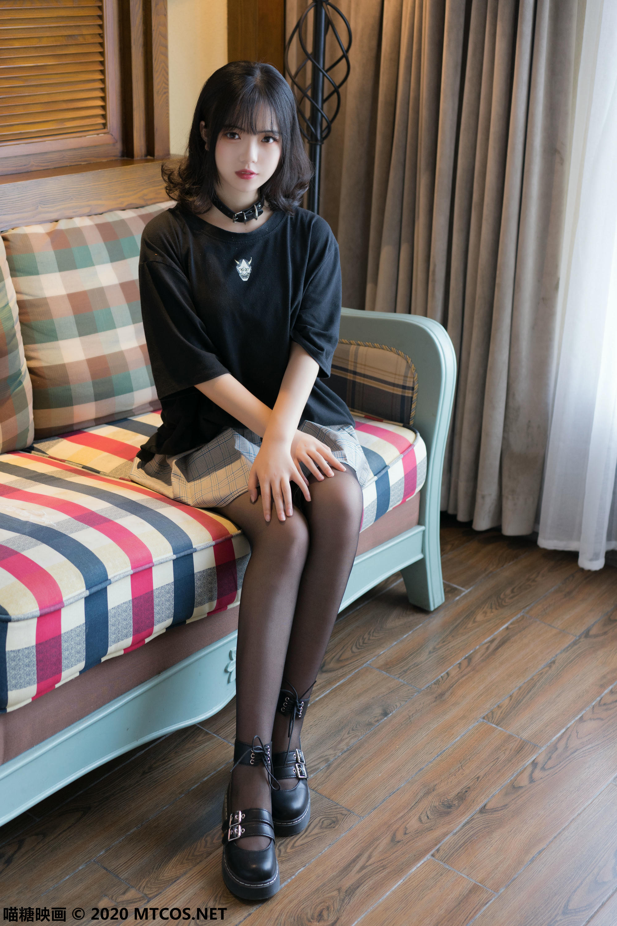 [喵糖映画] VOL.093 丝袜酷女孩[41P／383MB]_第1集