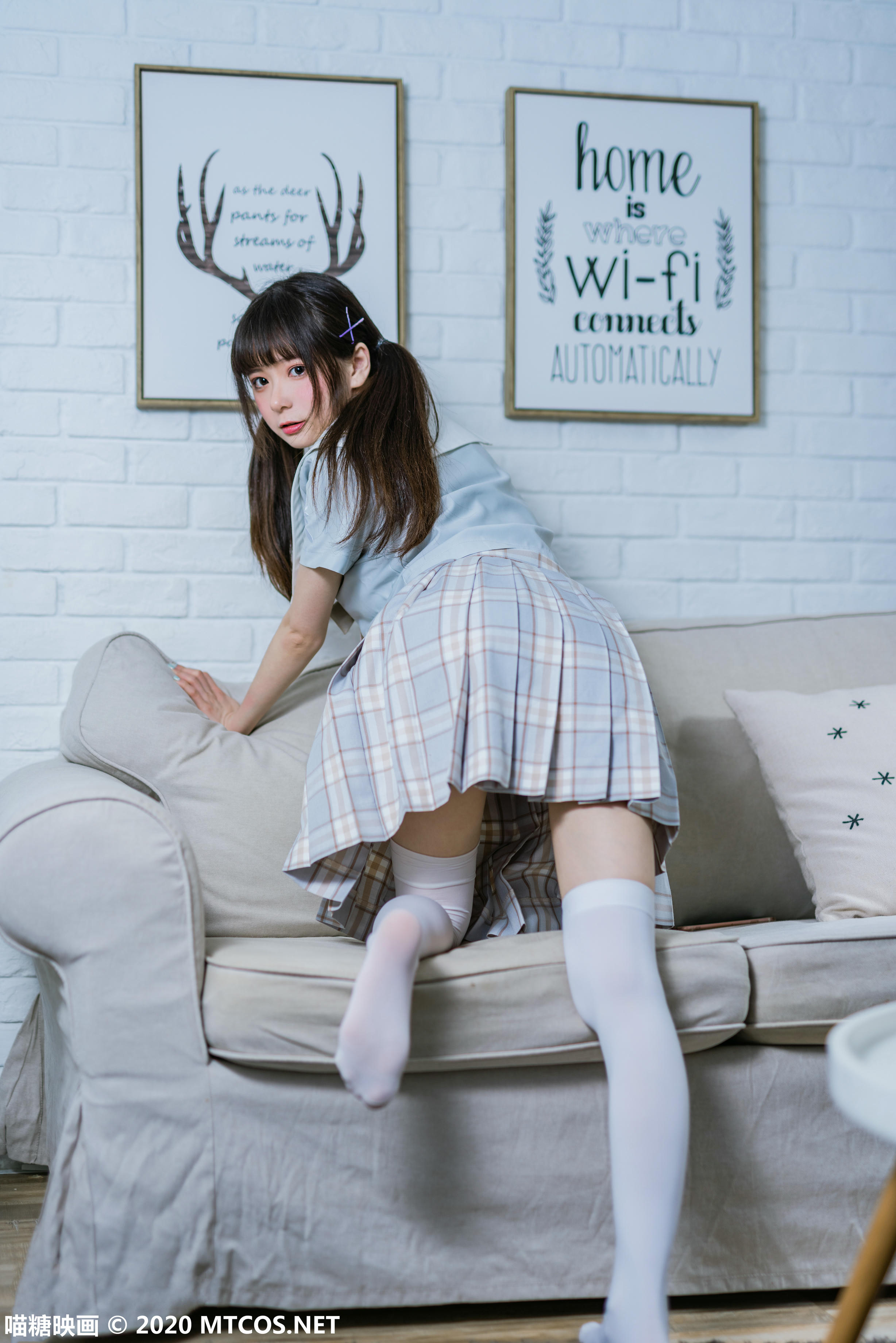 [喵糖映画] VOL.094 双马尾学妹[40P／606MB]_第1集