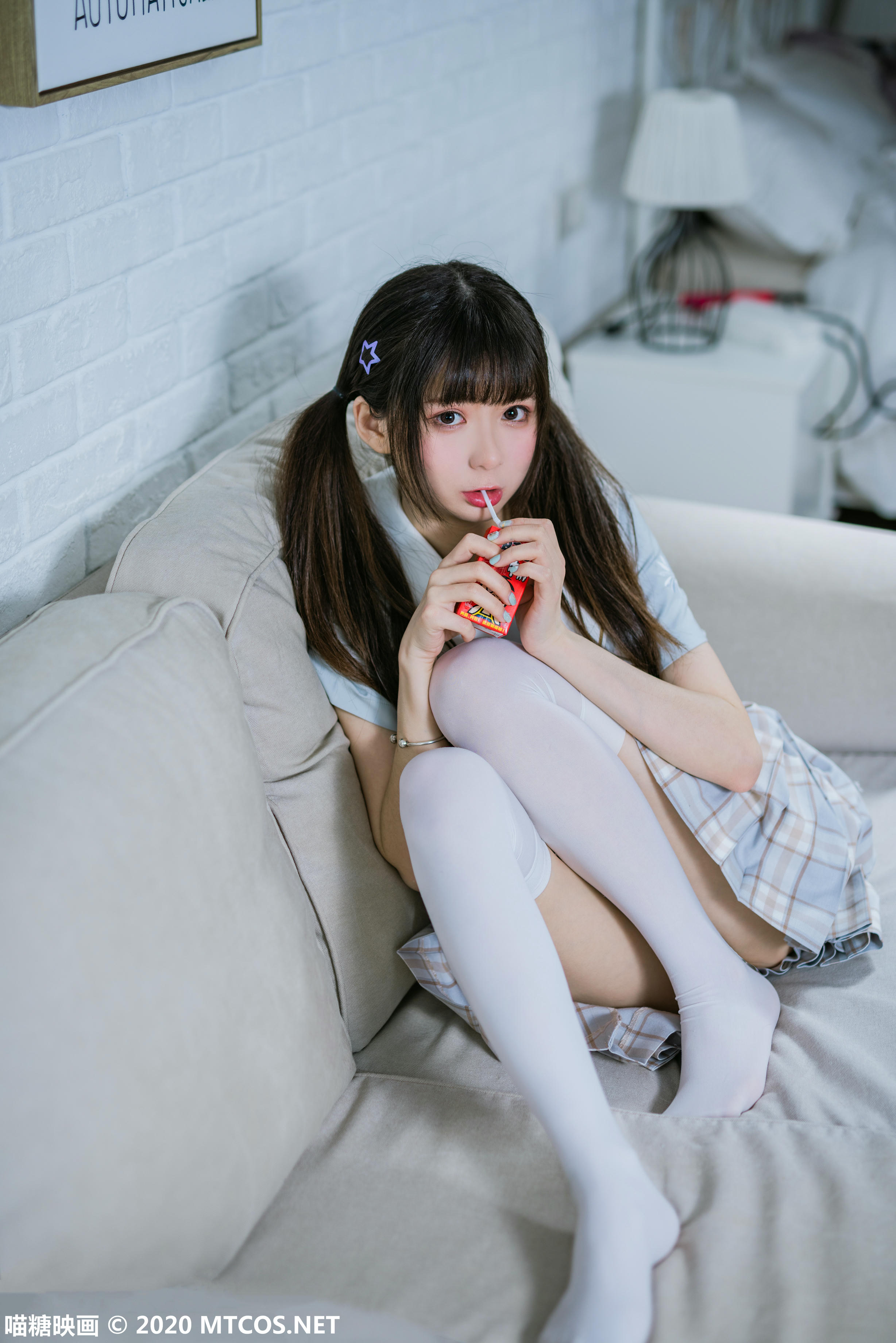 [喵糖映画] VOL.094 双马尾学妹[40P／606MB]_第1集