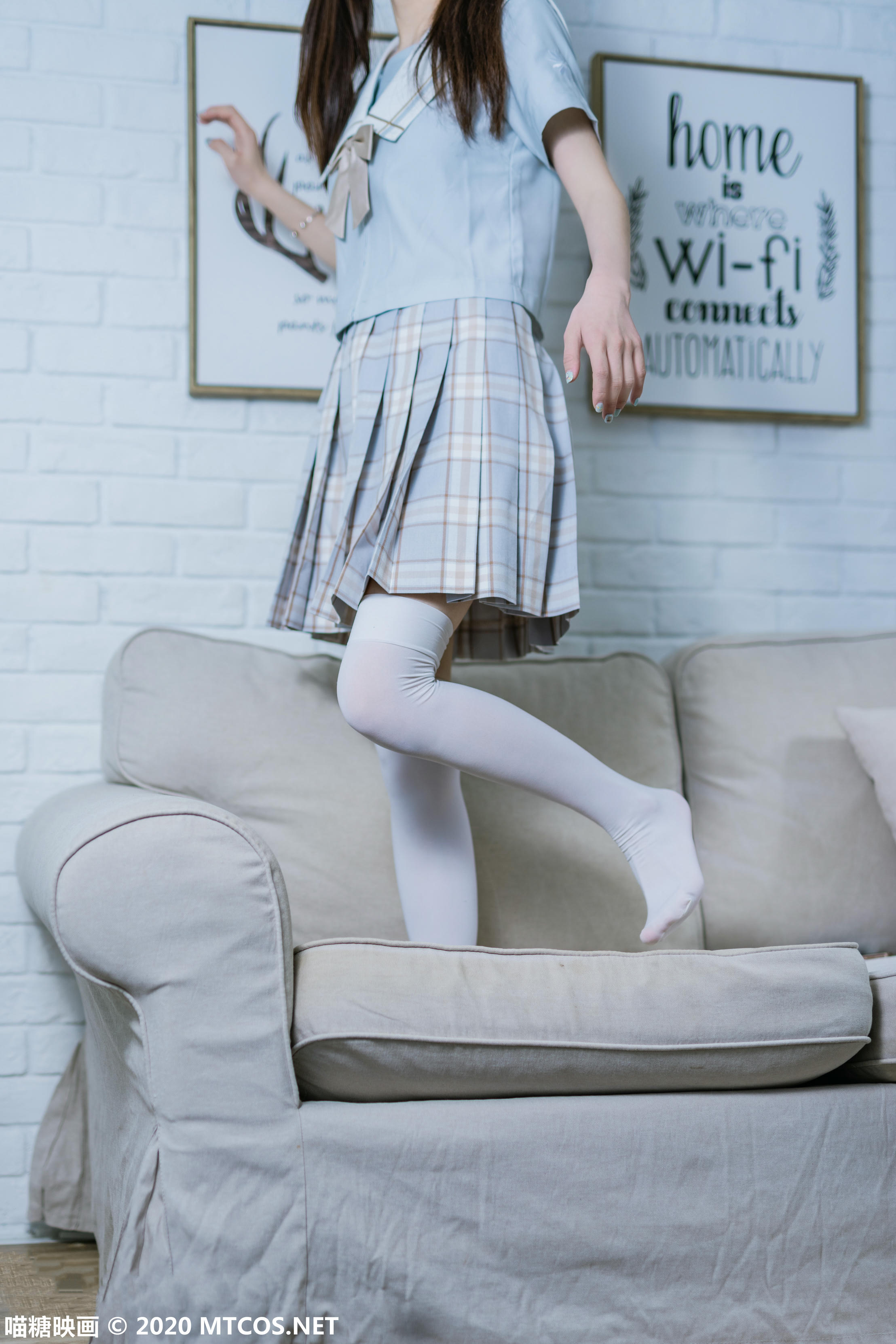 [喵糖映画] VOL.094 双马尾学妹[40P／606MB]_第2集