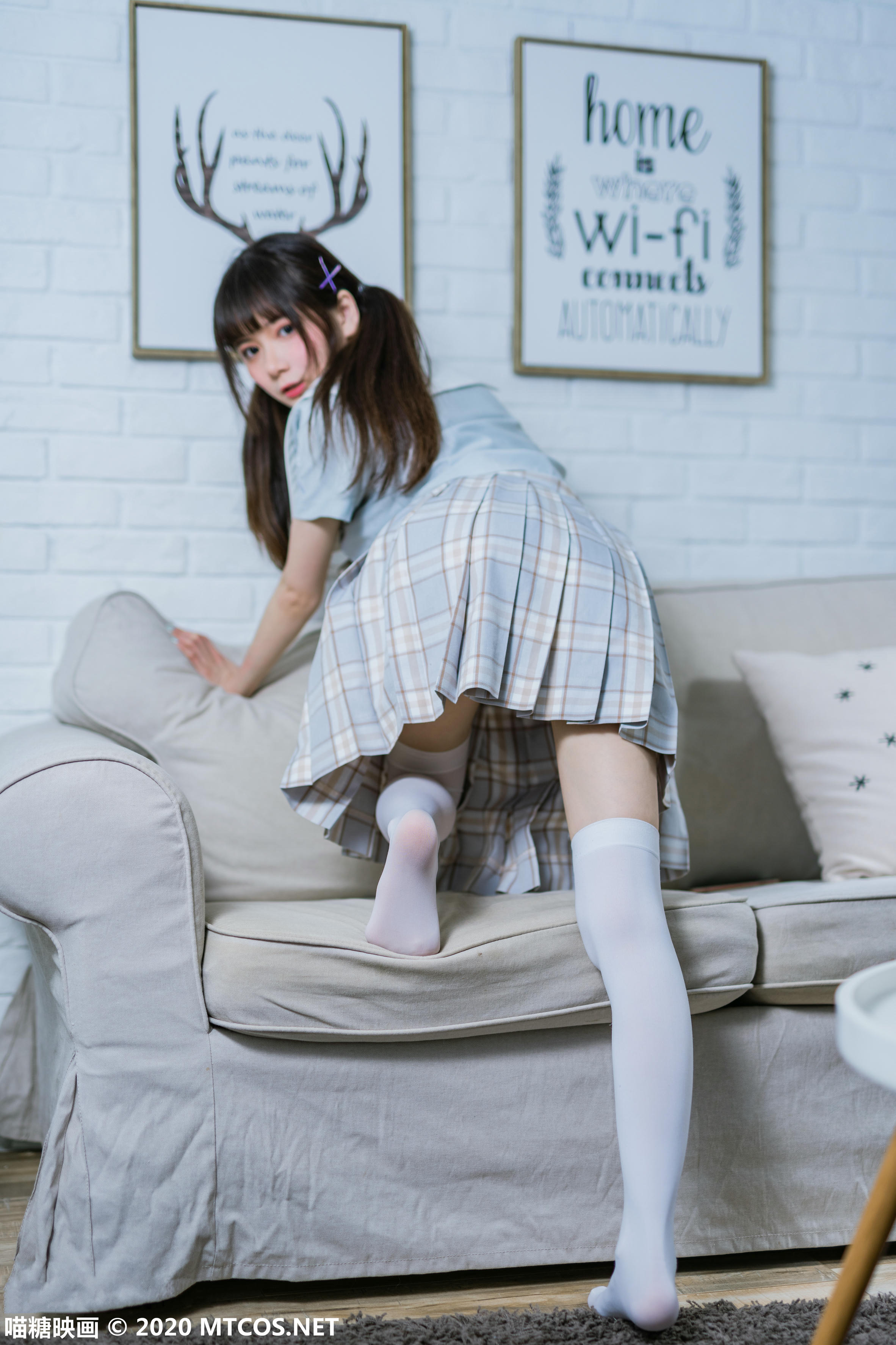 [喵糖映画] VOL.094 双马尾学妹[40P／606MB]_第2集