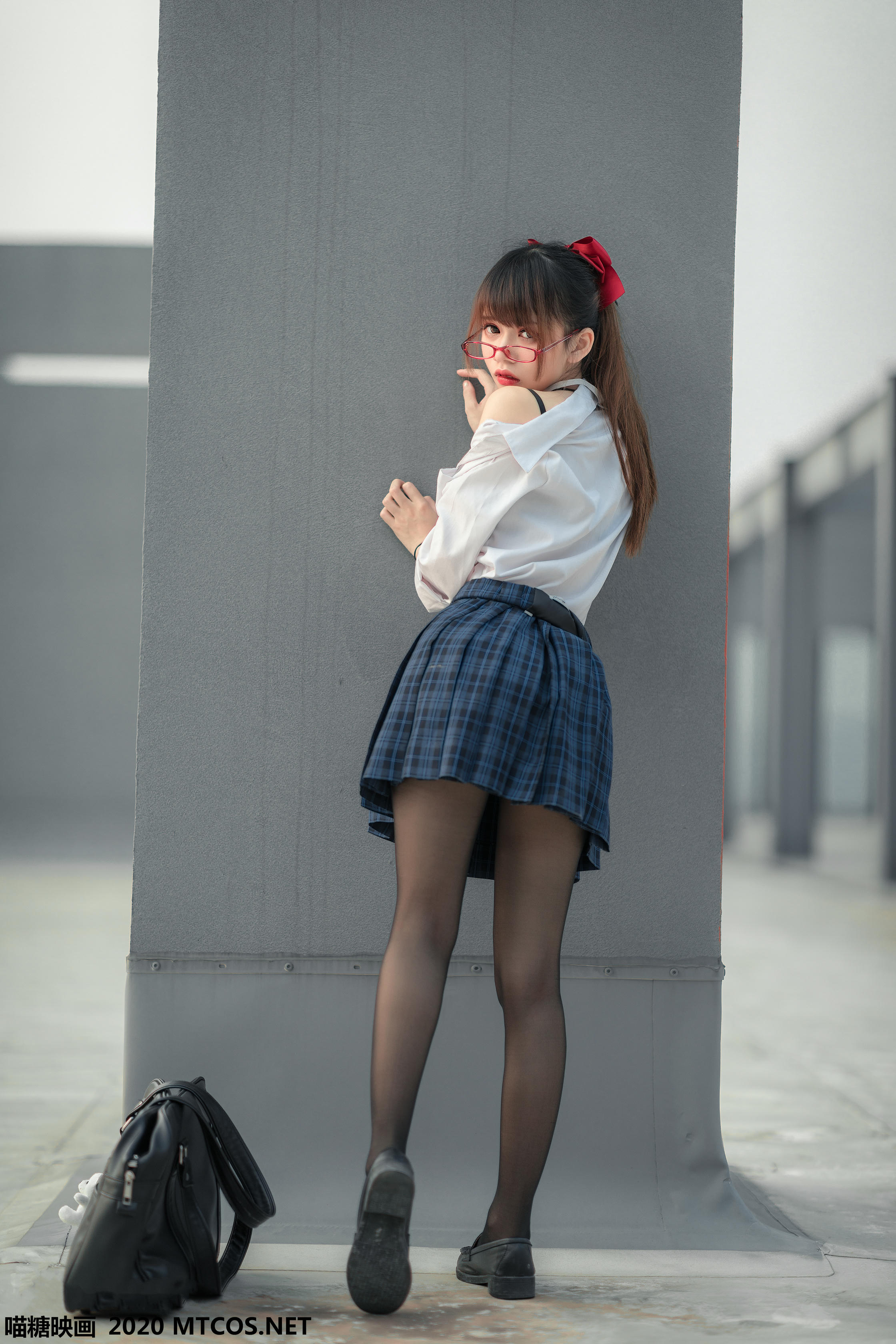 [喵糖映画] VOL.098 JK制服少女[44P／588MB]_第2集