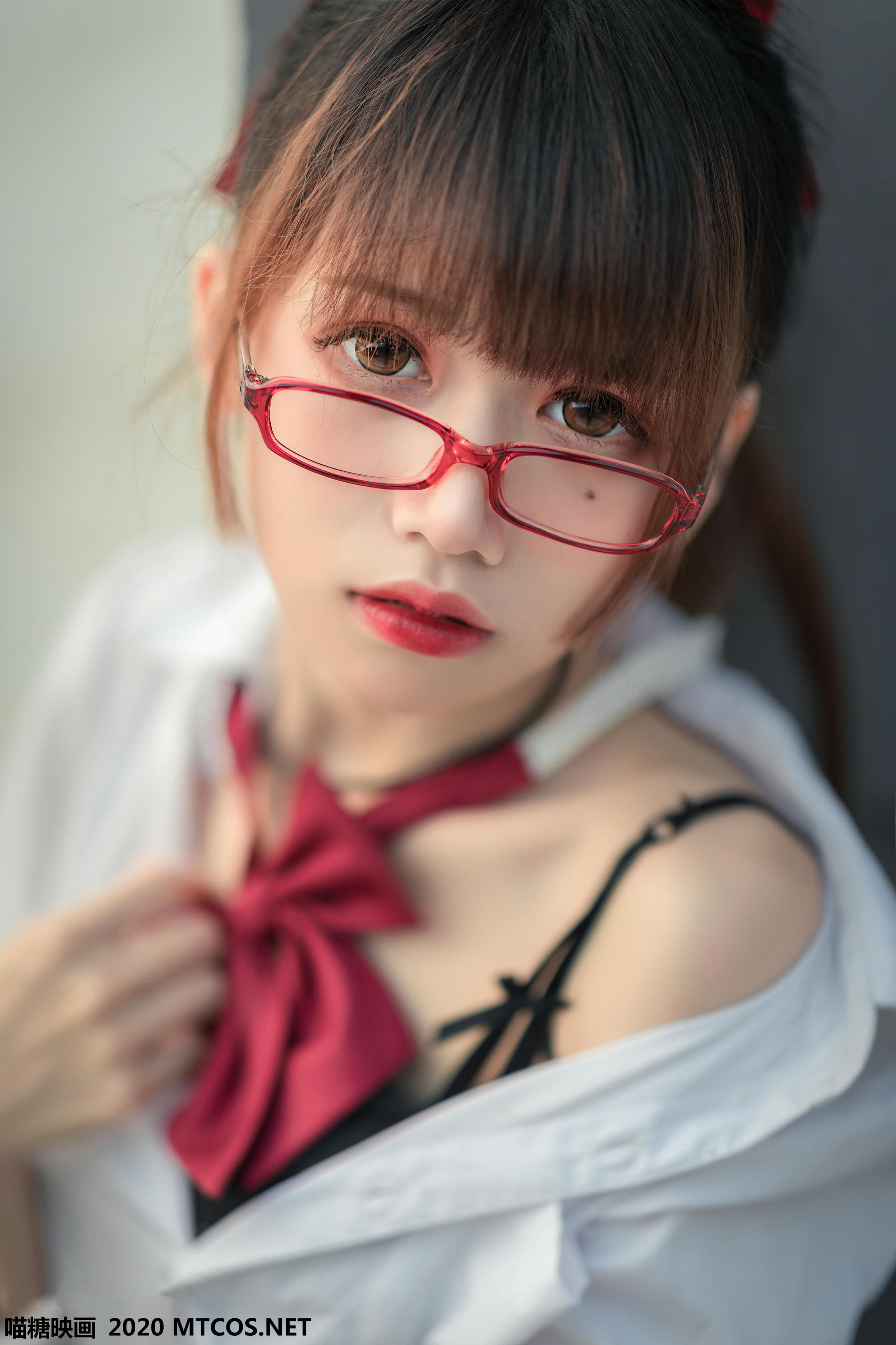 [喵糖映画] VOL.098 JK制服少女[44P／588MB]_第2集