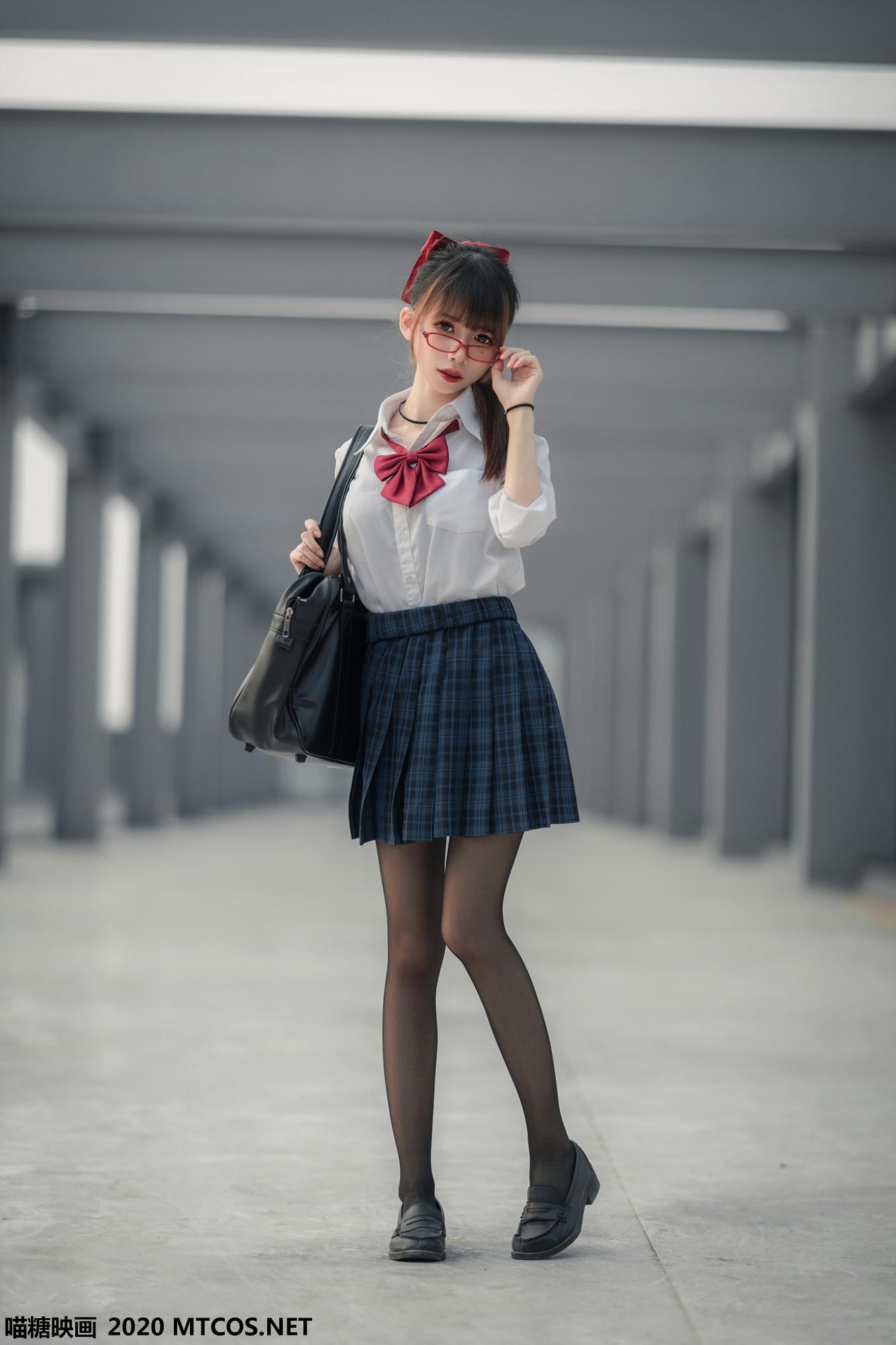 [喵糖映画] VOL.098 JK制服少女[44P／588MB]_第3集