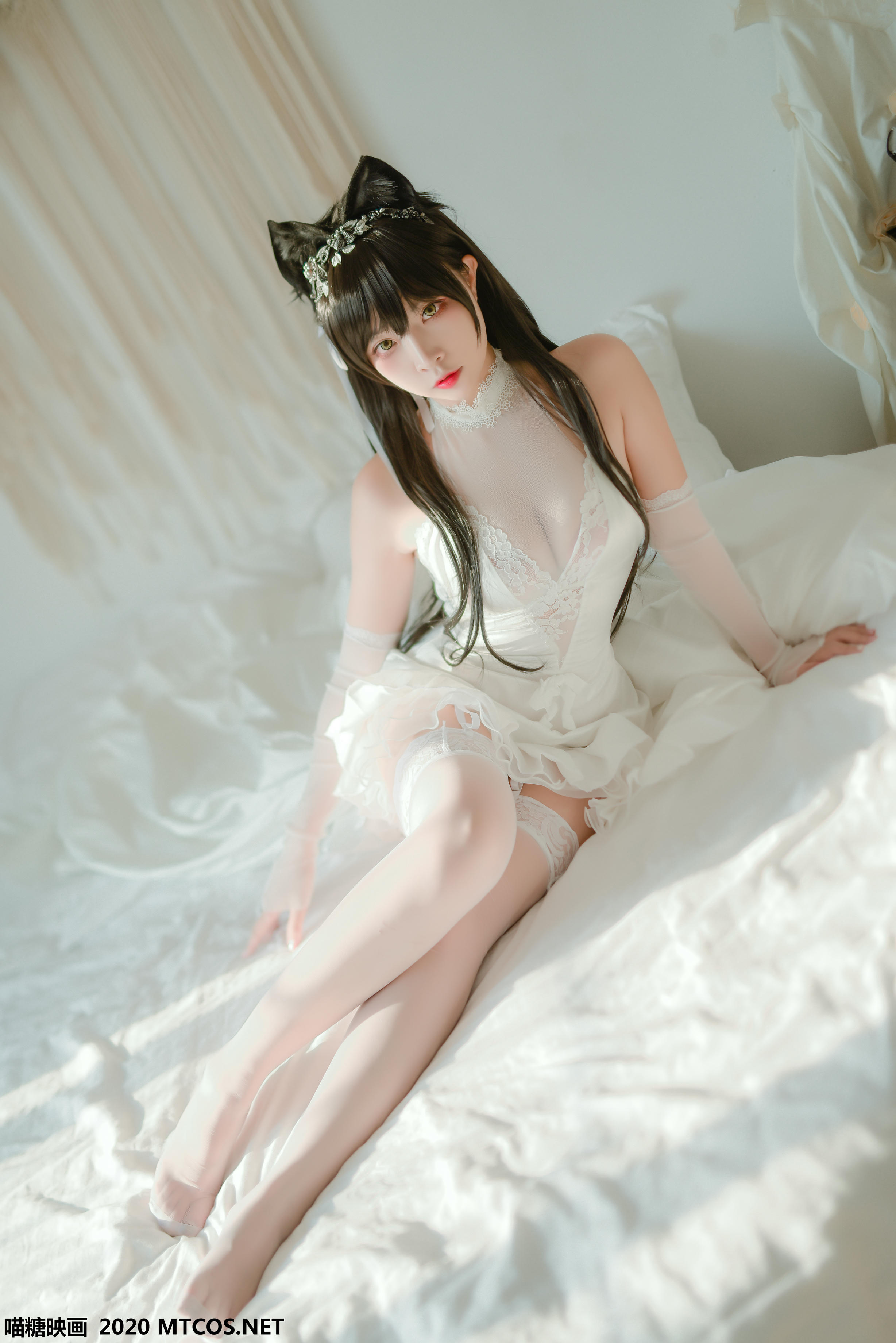 [喵糖映画] VOL.100 婚纱爱宕[40P／972MB]_第1集