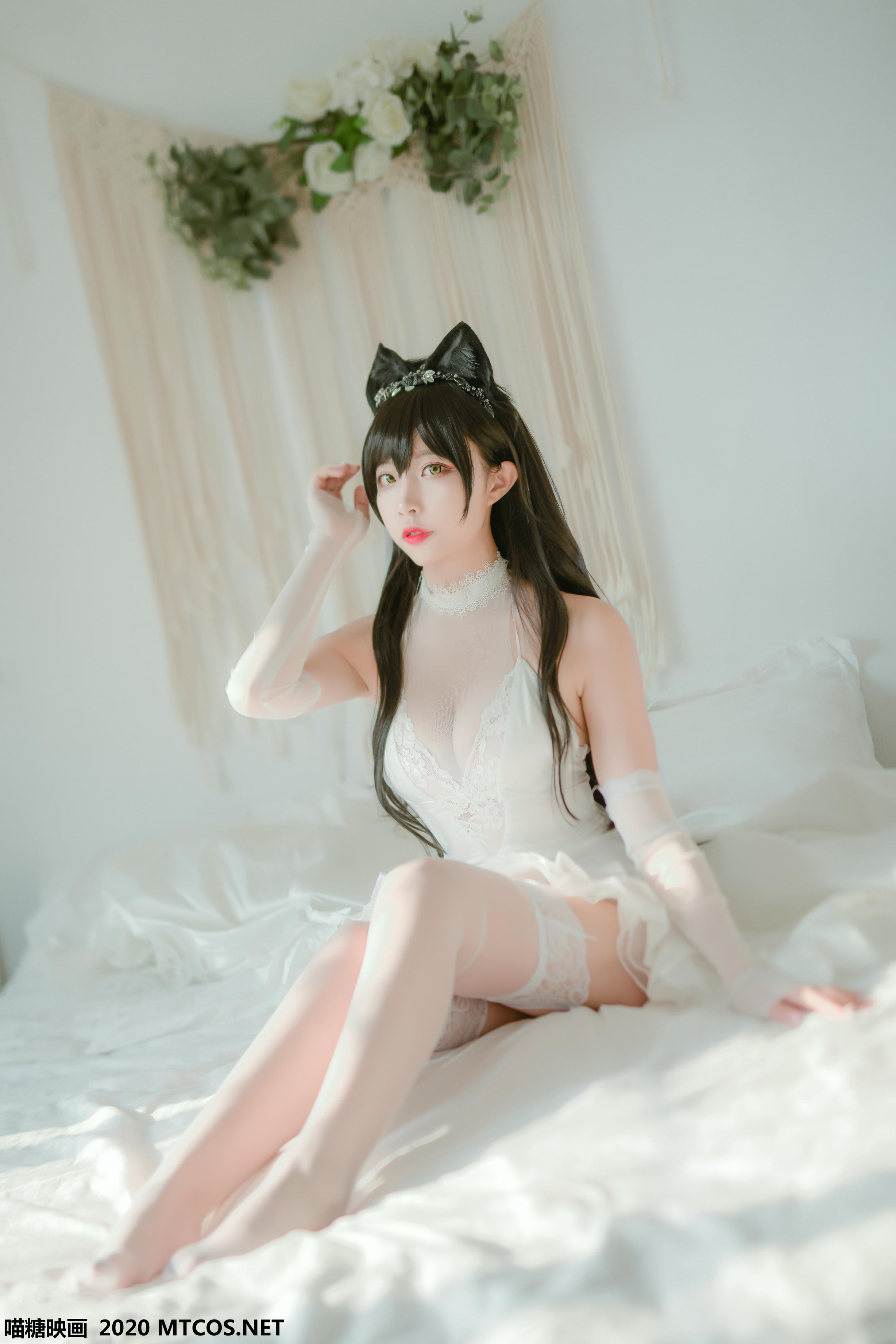 [喵糖映画] VOL.100 婚纱爱宕[40P／972MB]_第1集