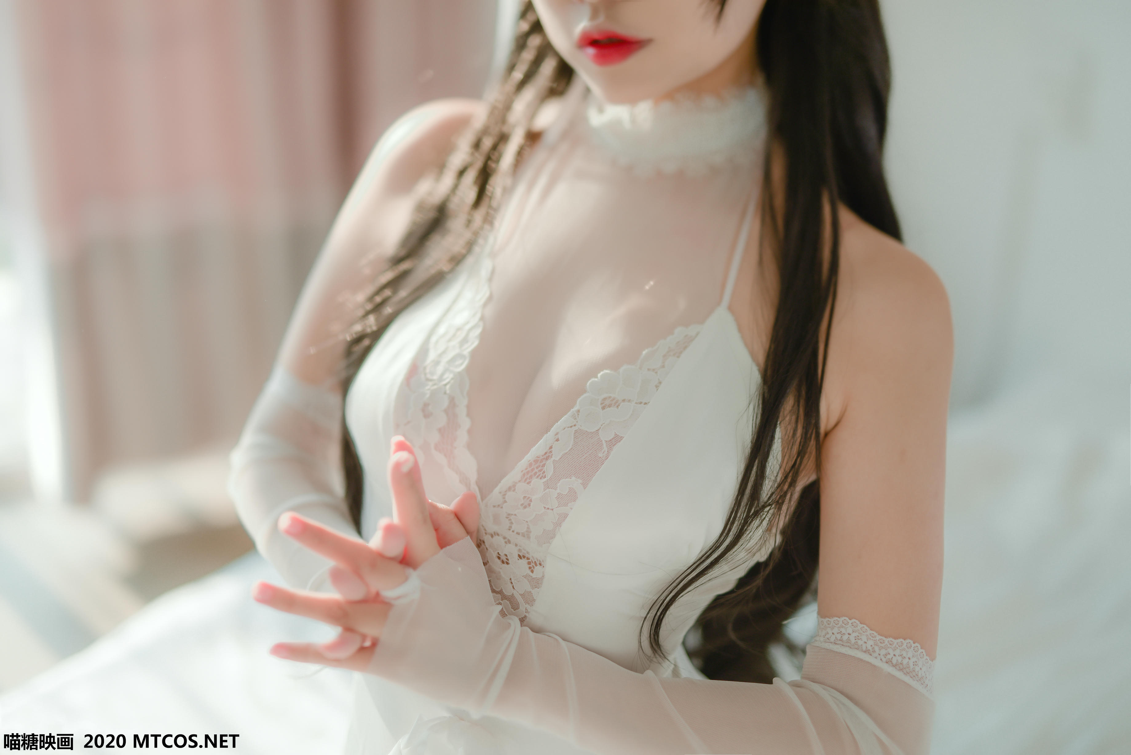 [喵糖映画] VOL.100 婚纱爱宕[40P／972MB]_第1集