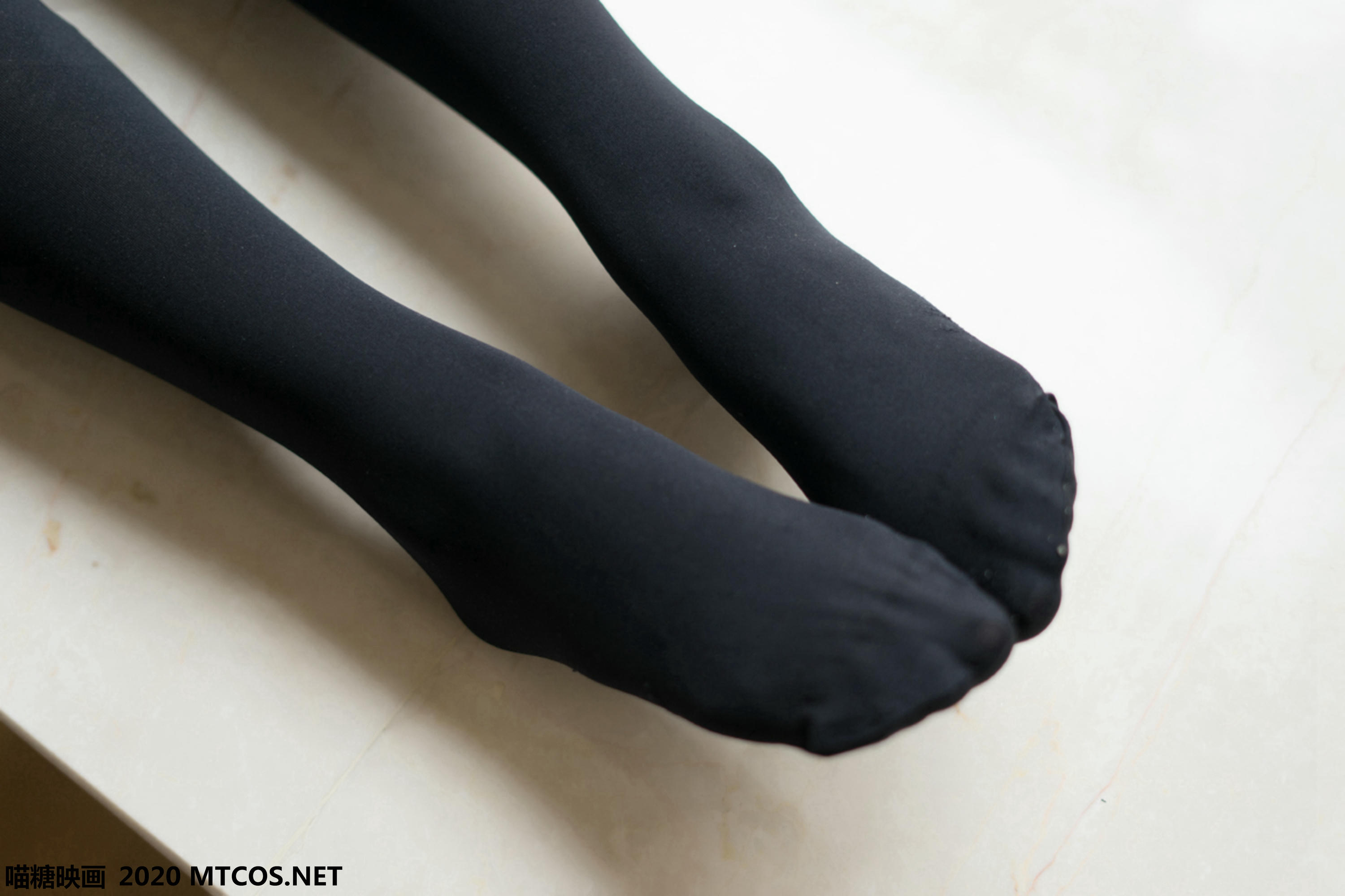 [喵糖映画] VOL.102 蕾丝荷叶边泳衣[40P／283MB]_第1集