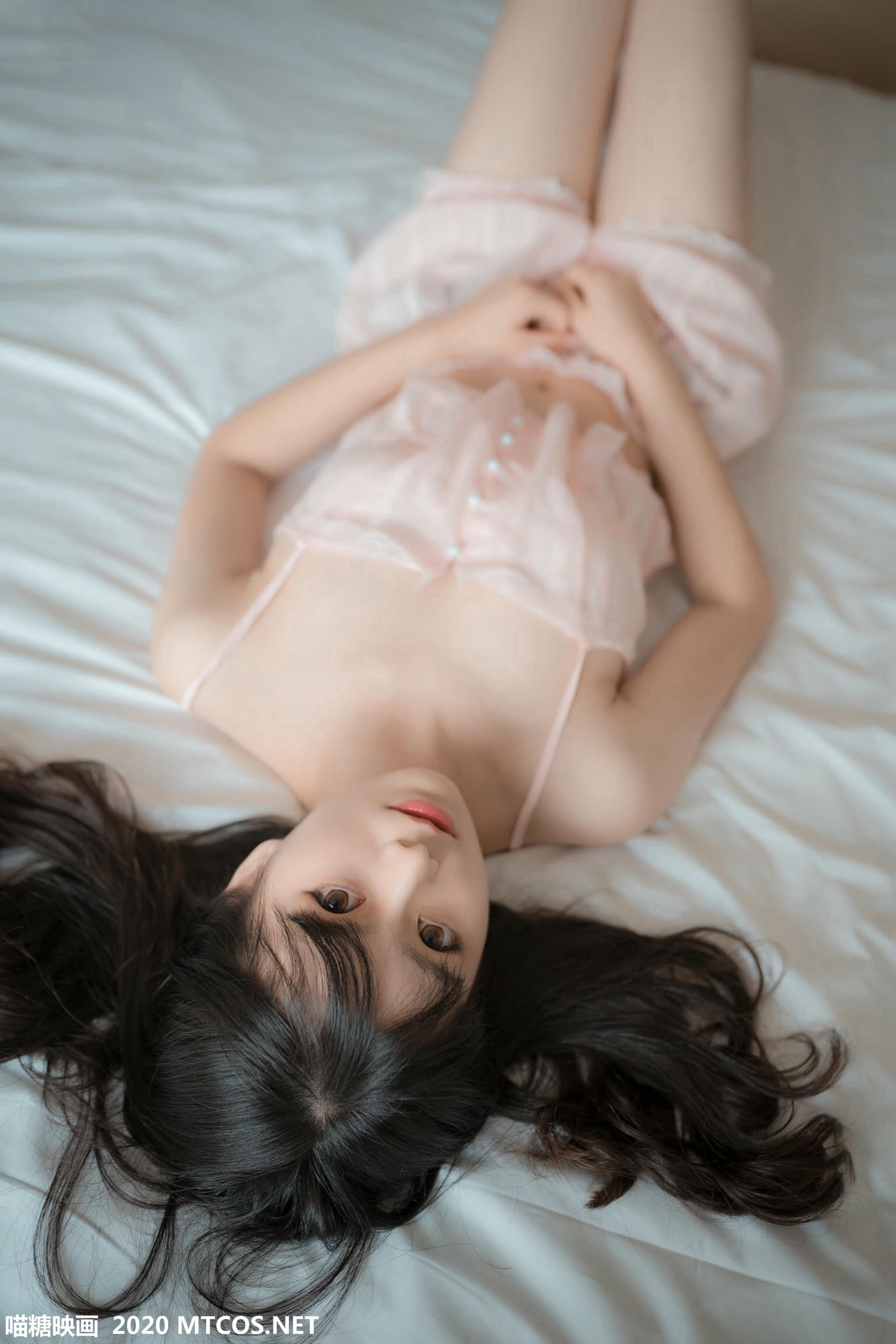 [喵糖映画] VOL.104 粉色吊带睡衣[45P／308MB]_第2集