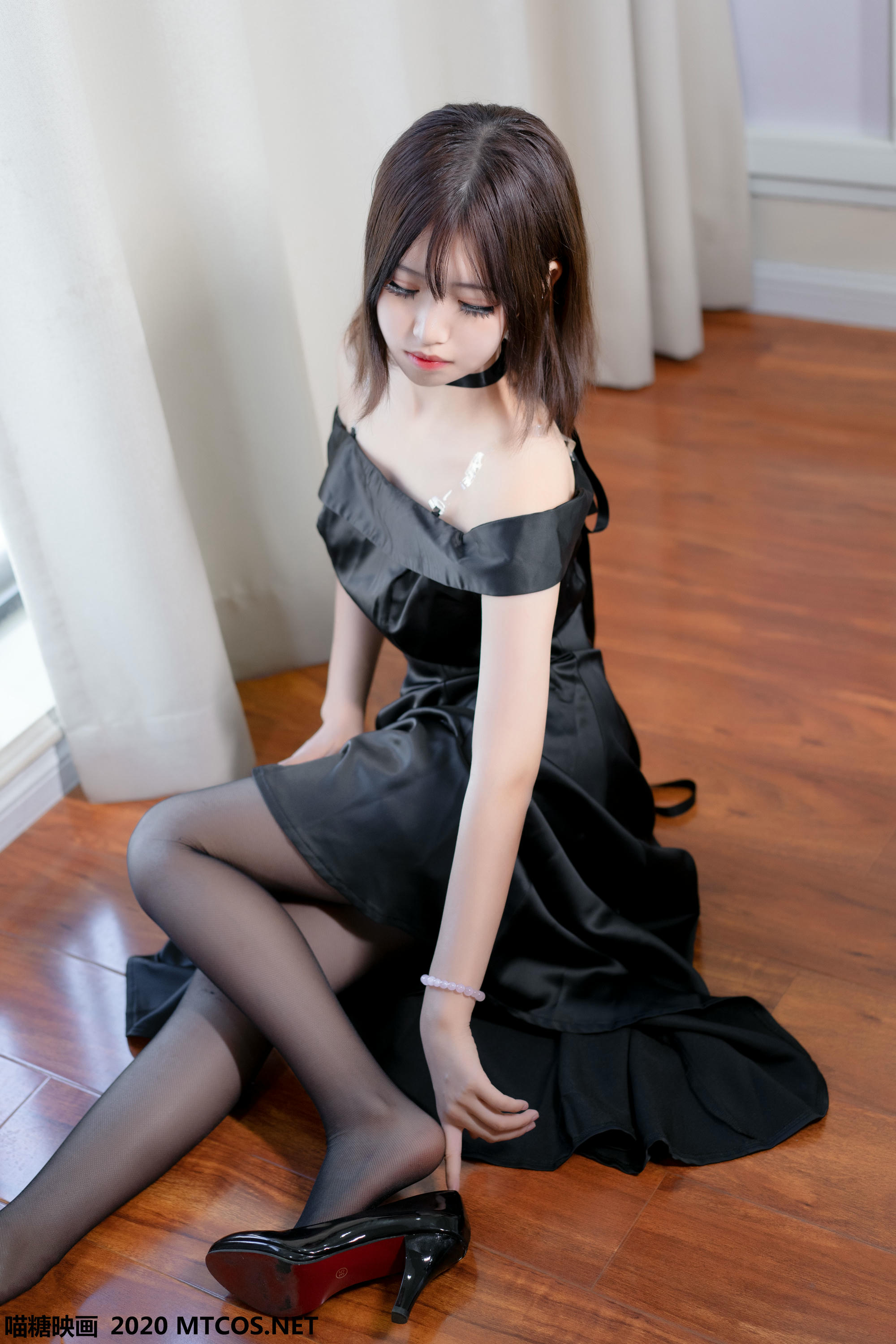 [喵糖映画] VOL.137 黑色礼服[46P／412M]_第1集