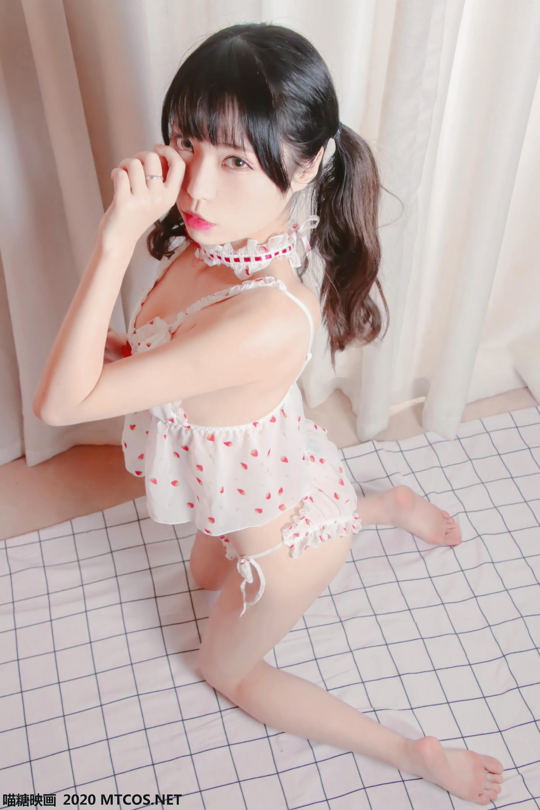 [喵糖映画] VOL.145 小草莓睡衣[30P／137M]_第2集