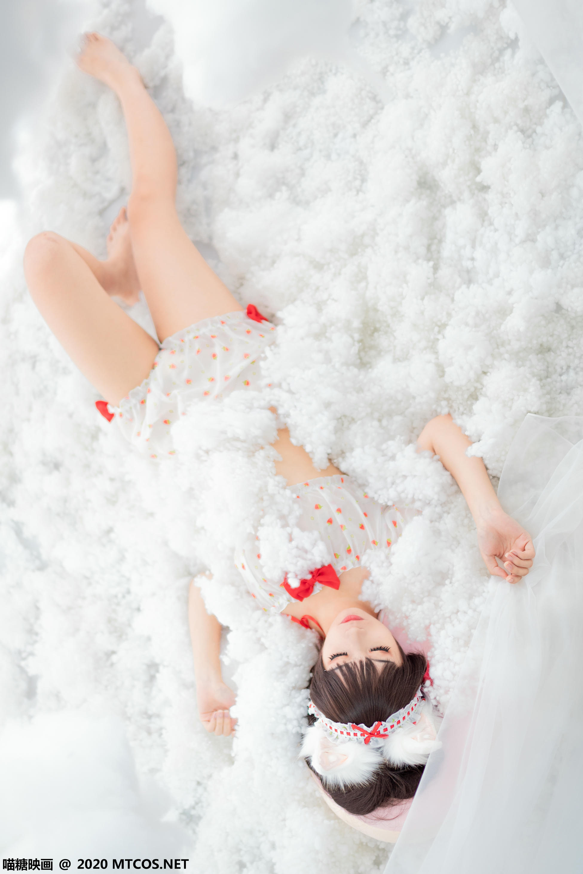 [喵糖映画] VOL.155 草莓印花小夜衣[45P／478M]_第1集