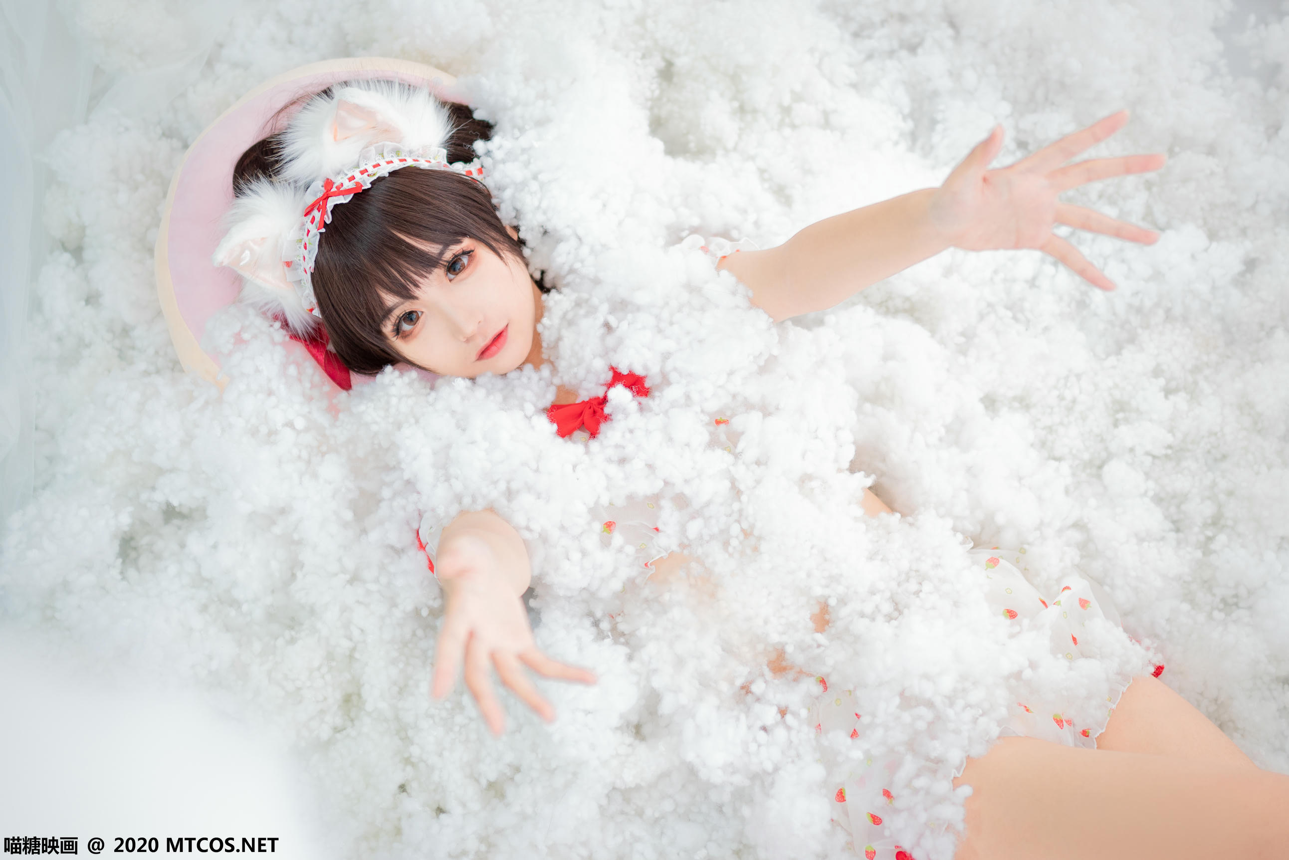 [喵糖映画] VOL.155 草莓印花小夜衣[45P／478M]_第1集