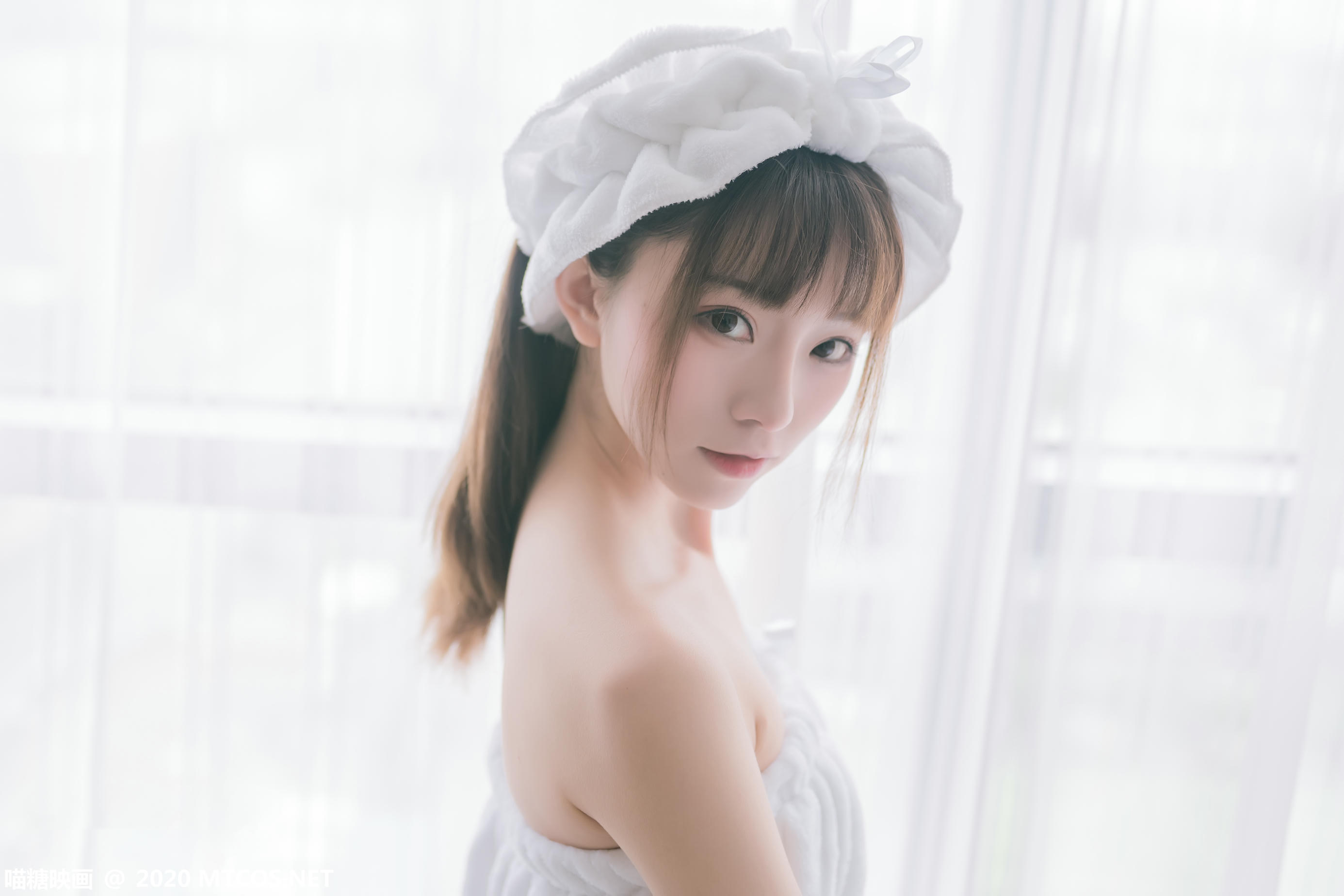 [喵糖映画] VOL.158 纯白浴巾[44P／289M]_第2集