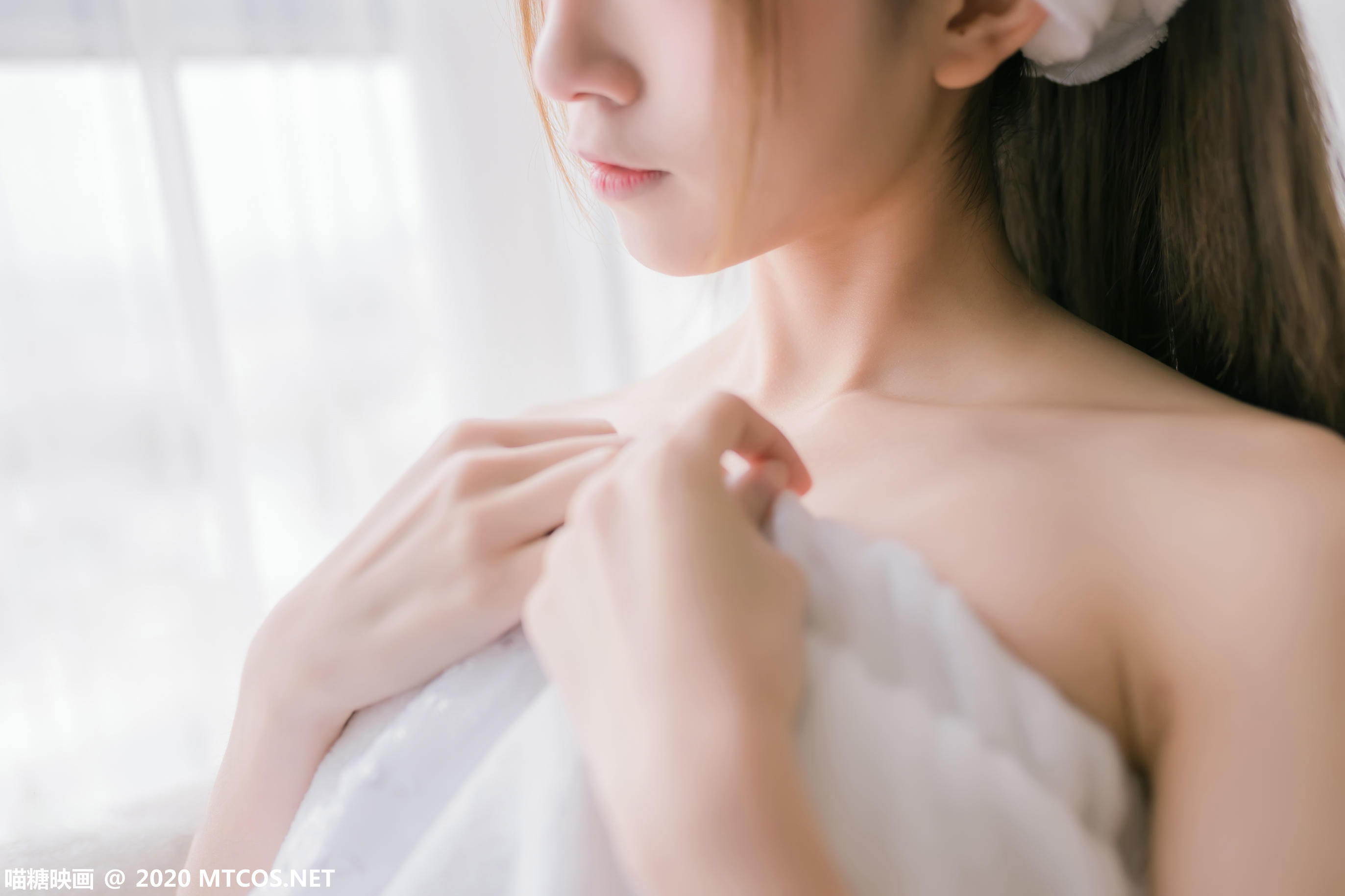 [喵糖映画] VOL.158 纯白浴巾[44P／289M]_第1集