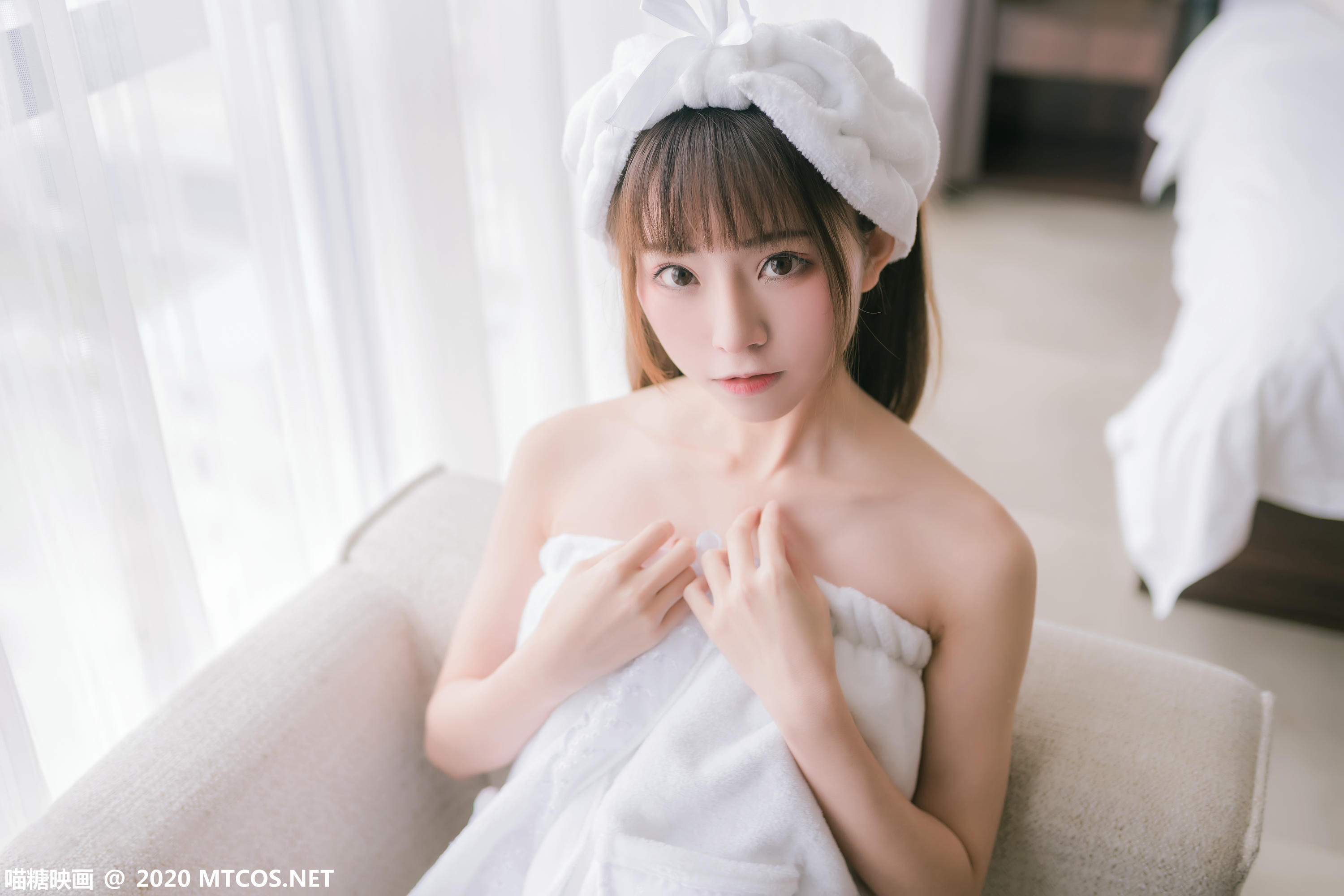 [喵糖映画] VOL.158 纯白浴巾[44P／289M]_第1集