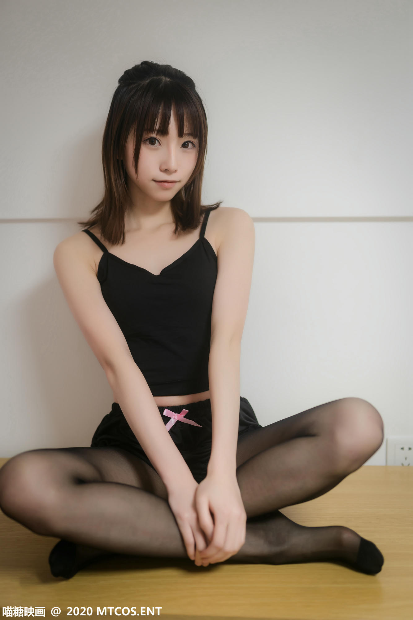 [喵糖映画] VOL.164 黑色套装[40P／149M]_第1集