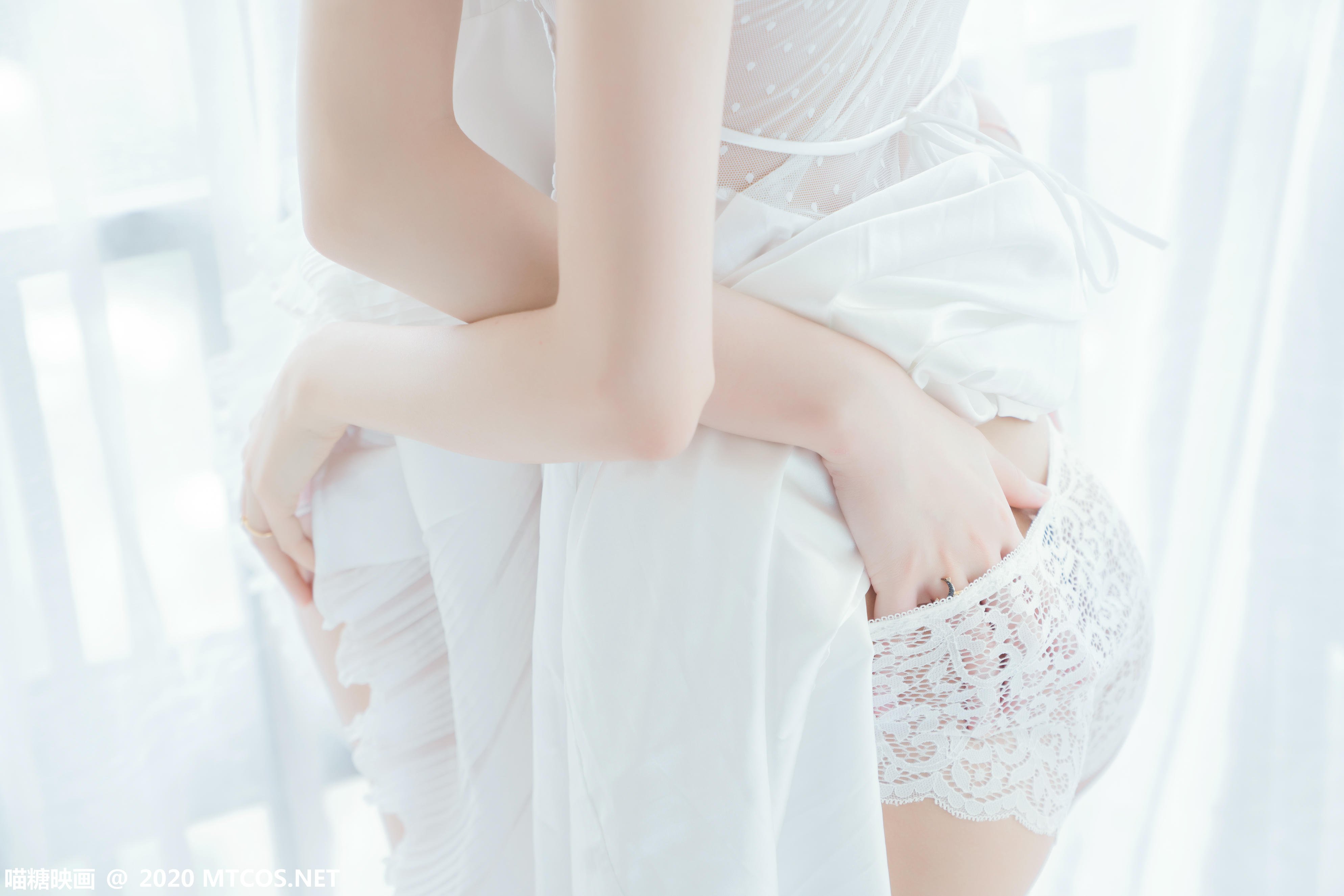 [喵糖映画] VOL.173 她.白色长裙[54P／929M]_第1集