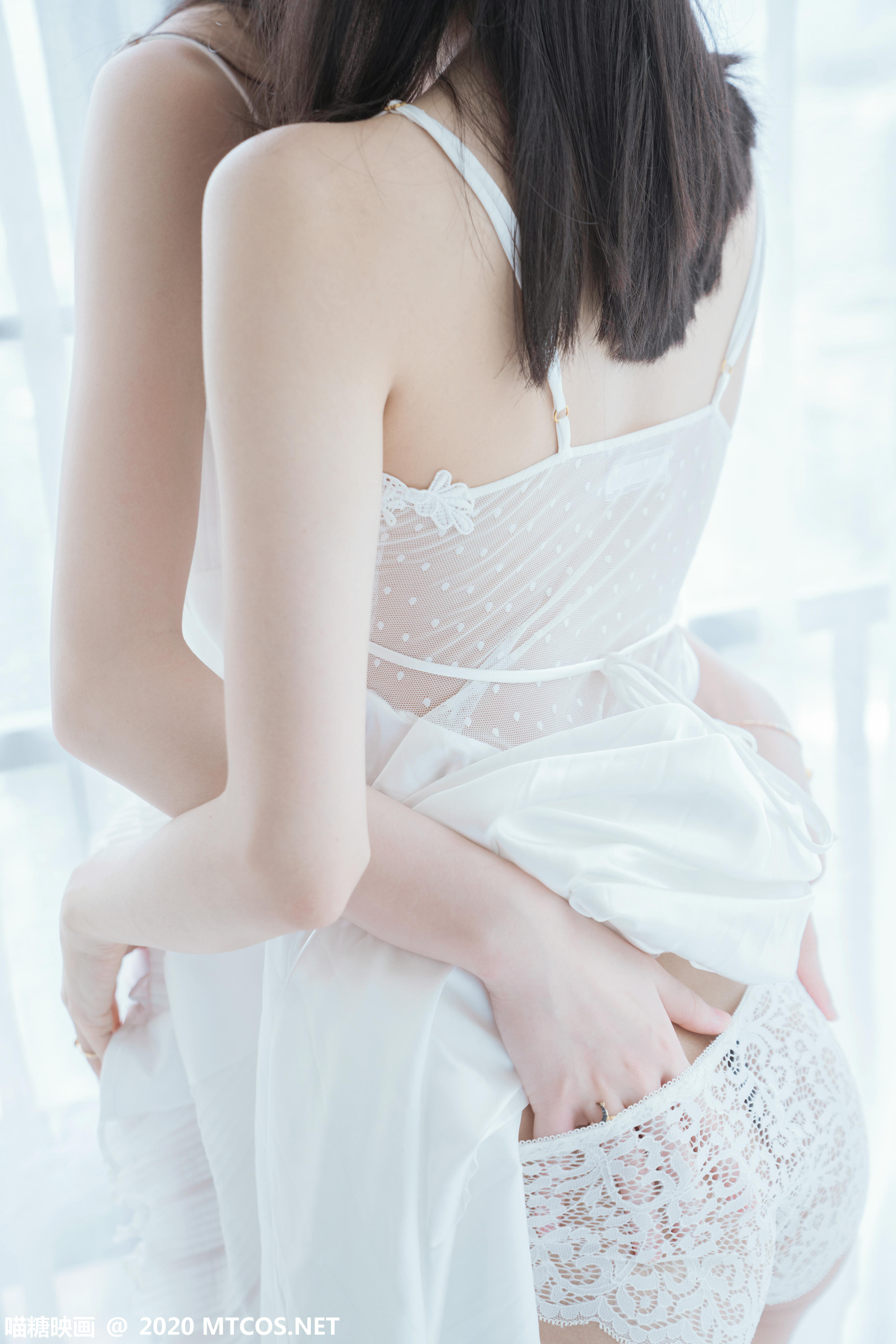 [喵糖映画] VOL.173 她.白色长裙[54P／929M]_第1集