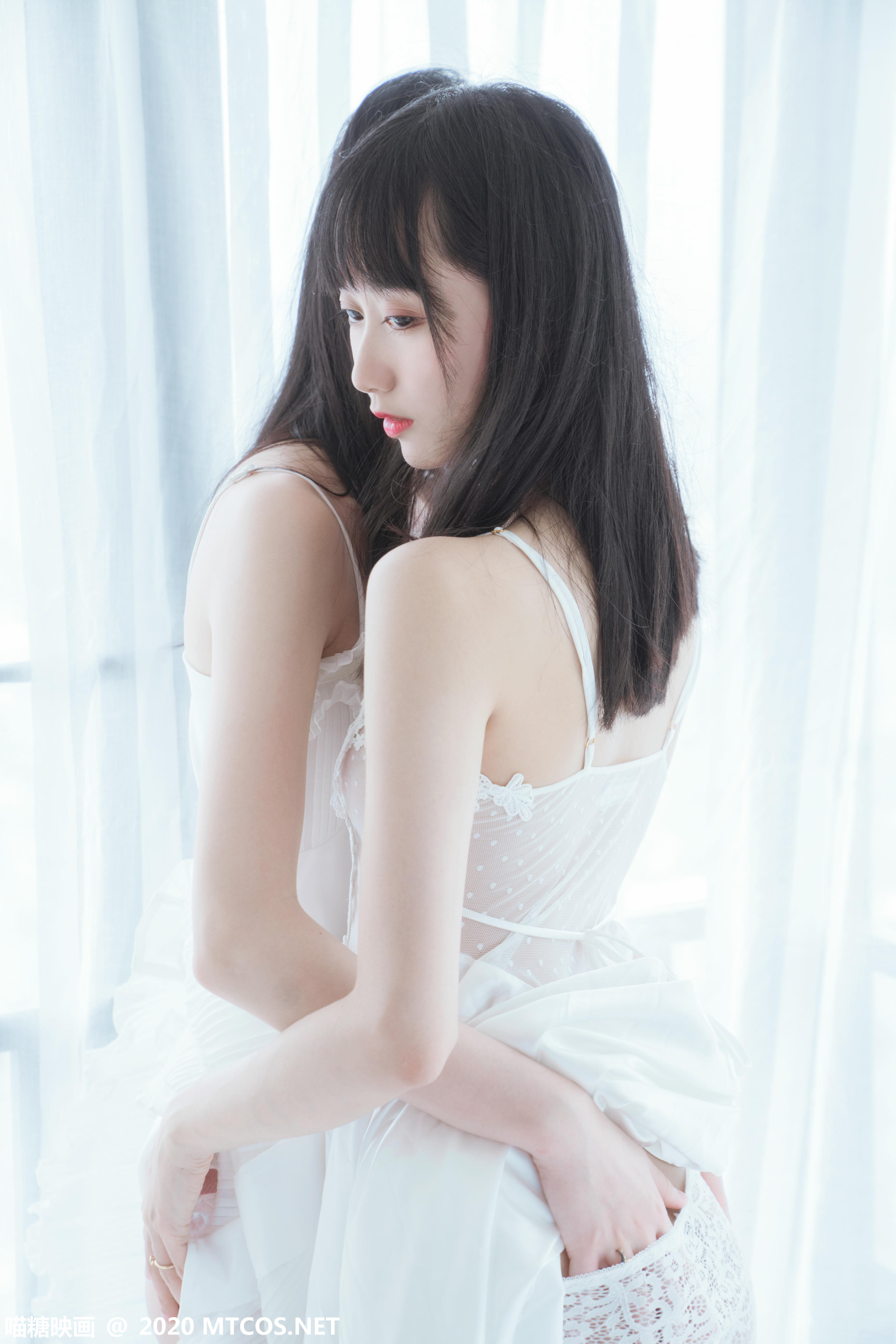 [喵糖映画] VOL.173 她.白色长裙[54P／929M]_第1集