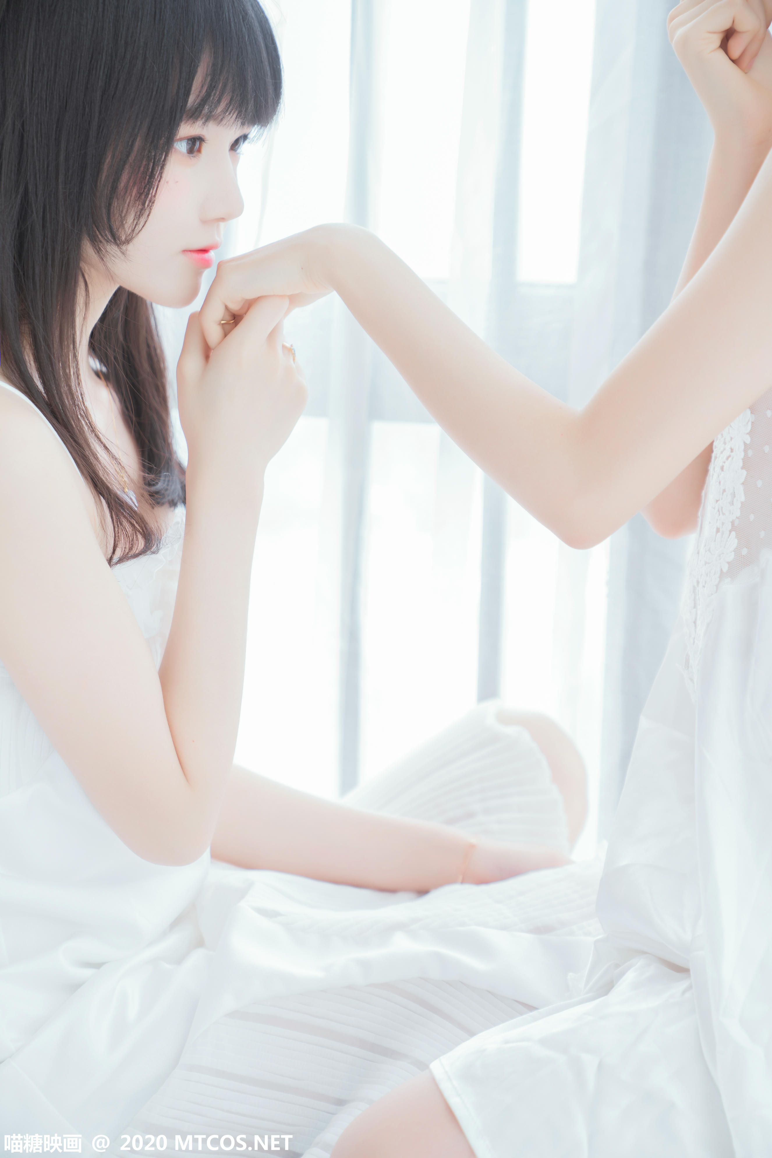 [喵糖映画] VOL.173 她.白色长裙[54P／929M]_第2集