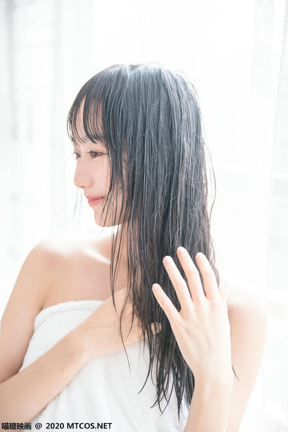 [喵糖映画] VOL.174 纯白浴巾[58P／161M]_第1集