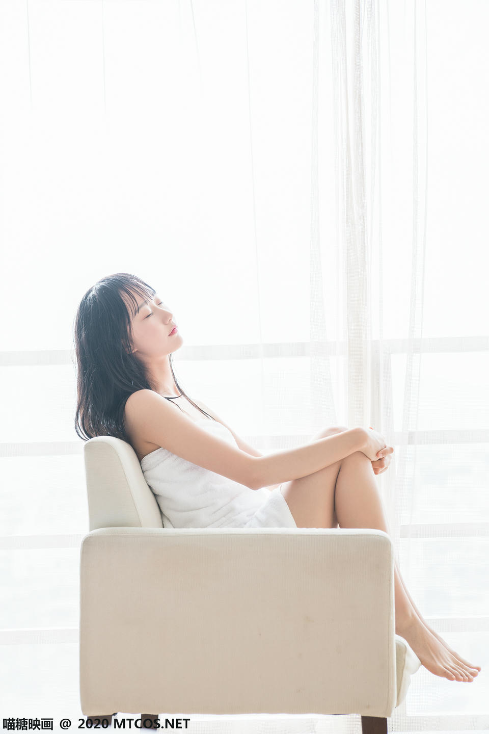 [喵糖映画] VOL.174 纯白浴巾[58P／161M]_第1集