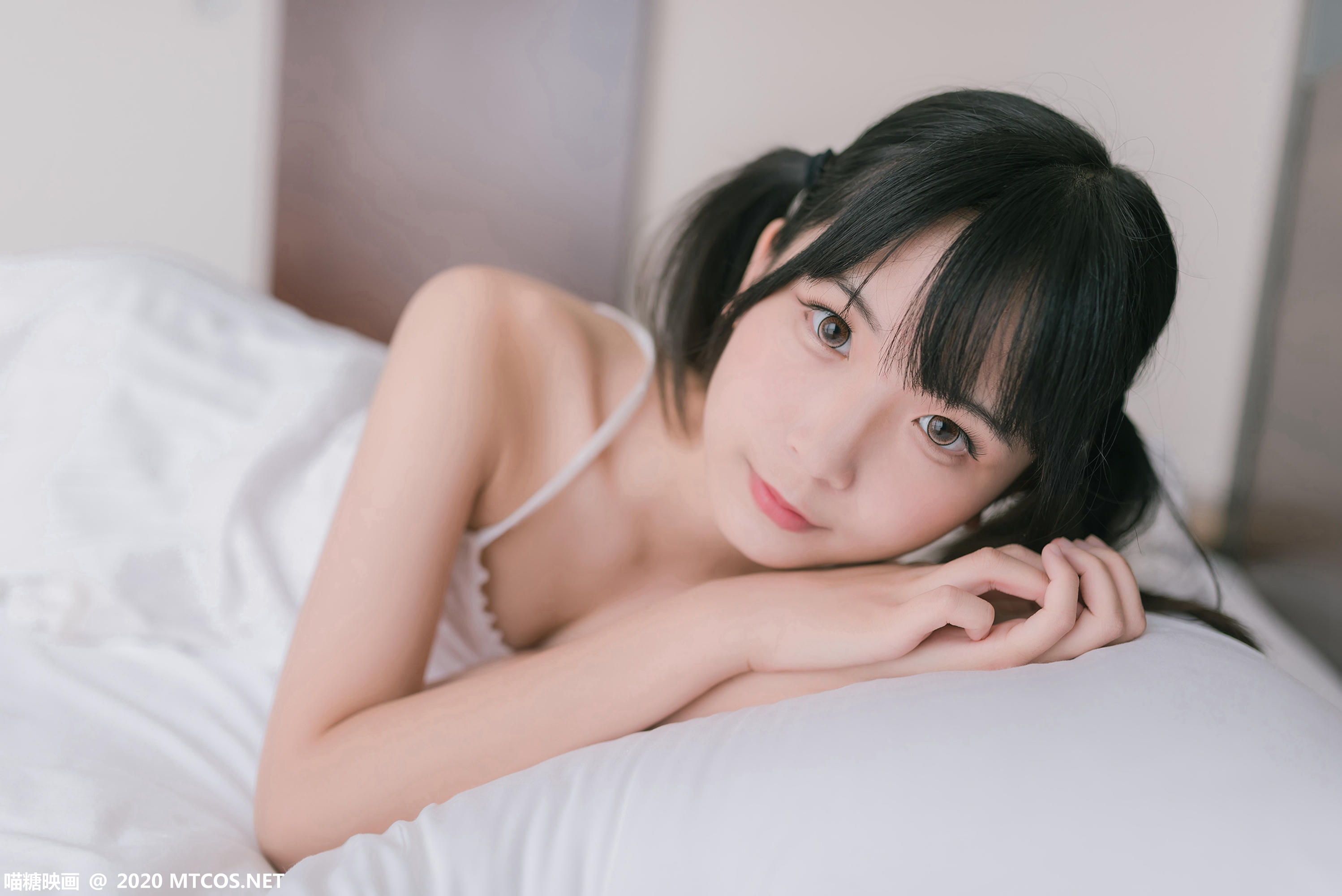 [喵糖映画] VOL.177 白裙少女[47P／233M]_第1集