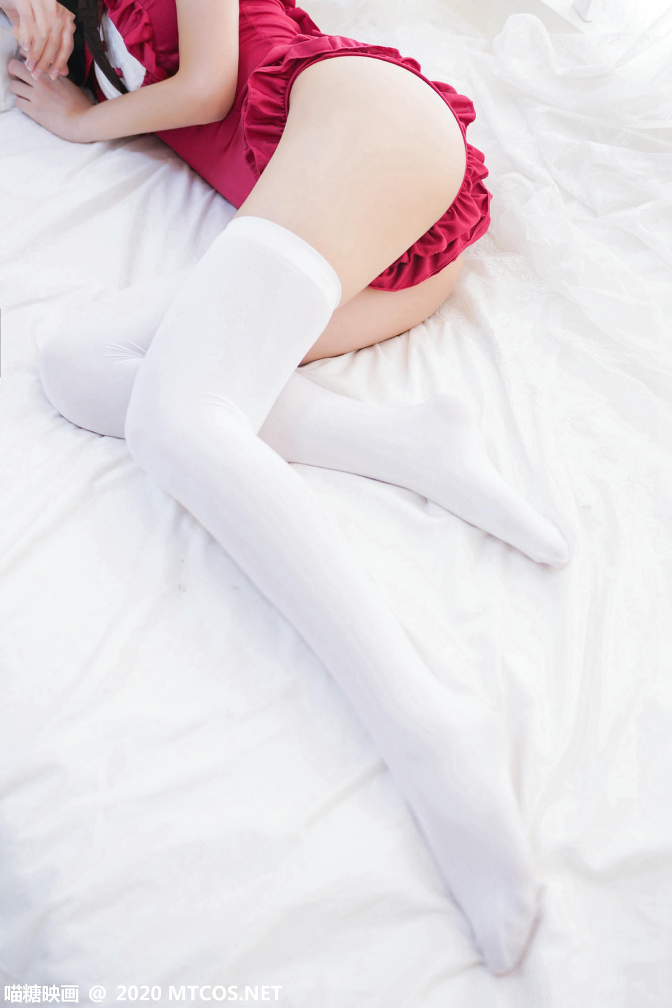 [喵糖映画] VOL.179 粉色浴缸泡泡[47P／223M]_第2集