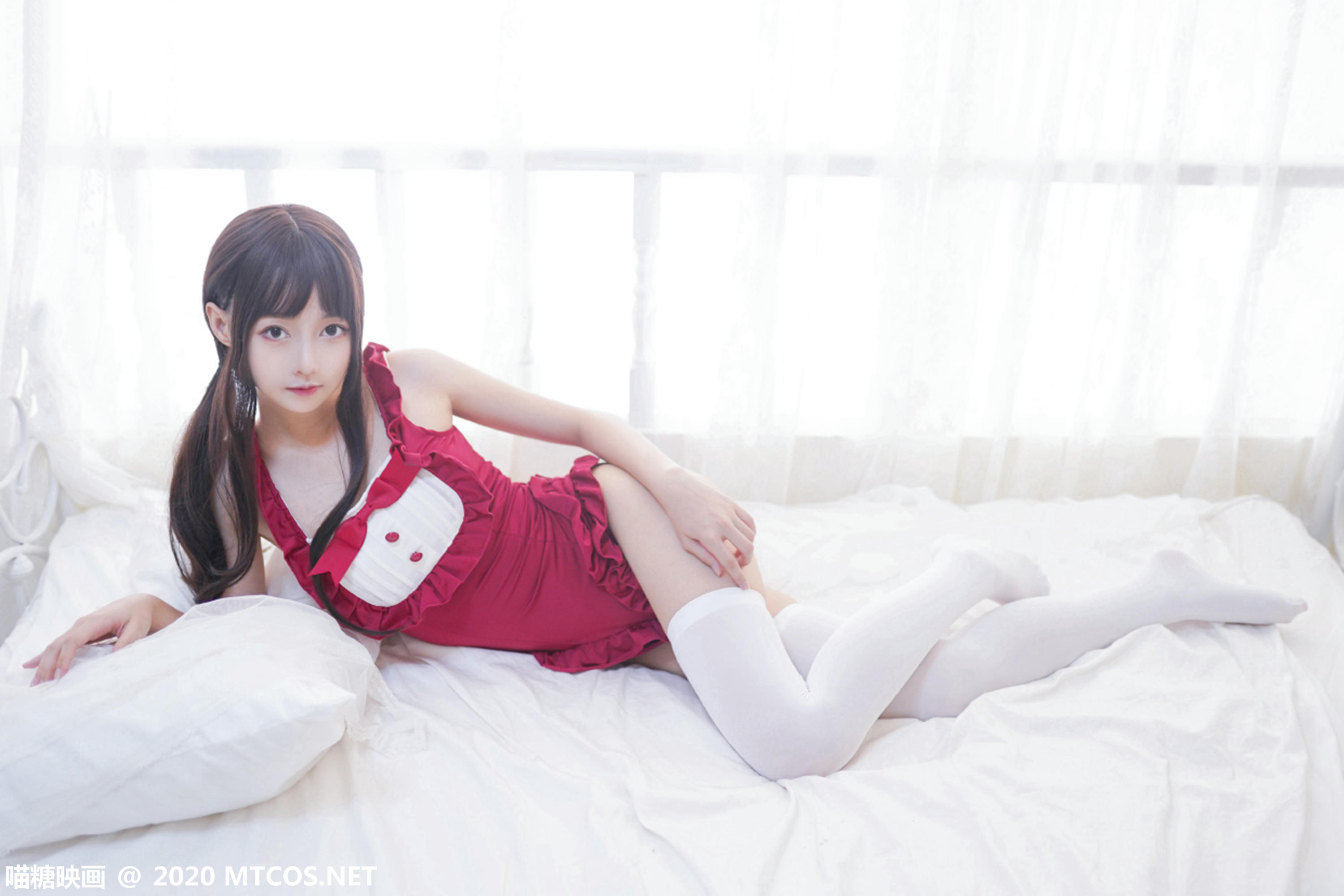 [喵糖映画] VOL.179 粉色浴缸泡泡[47P／223M]_第2集