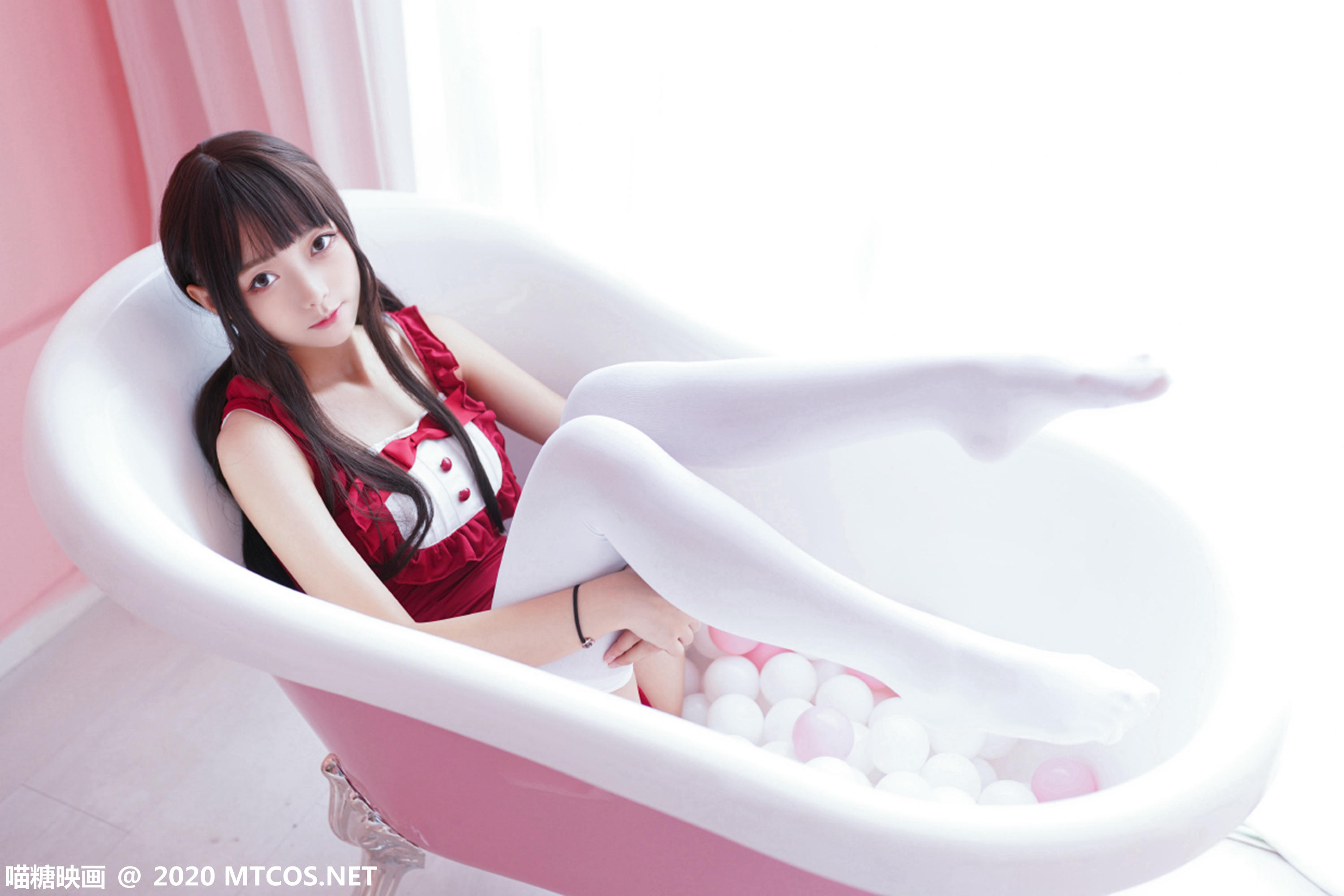 [喵糖映画] VOL.179 粉色浴缸泡泡[47P／223M]_第1集