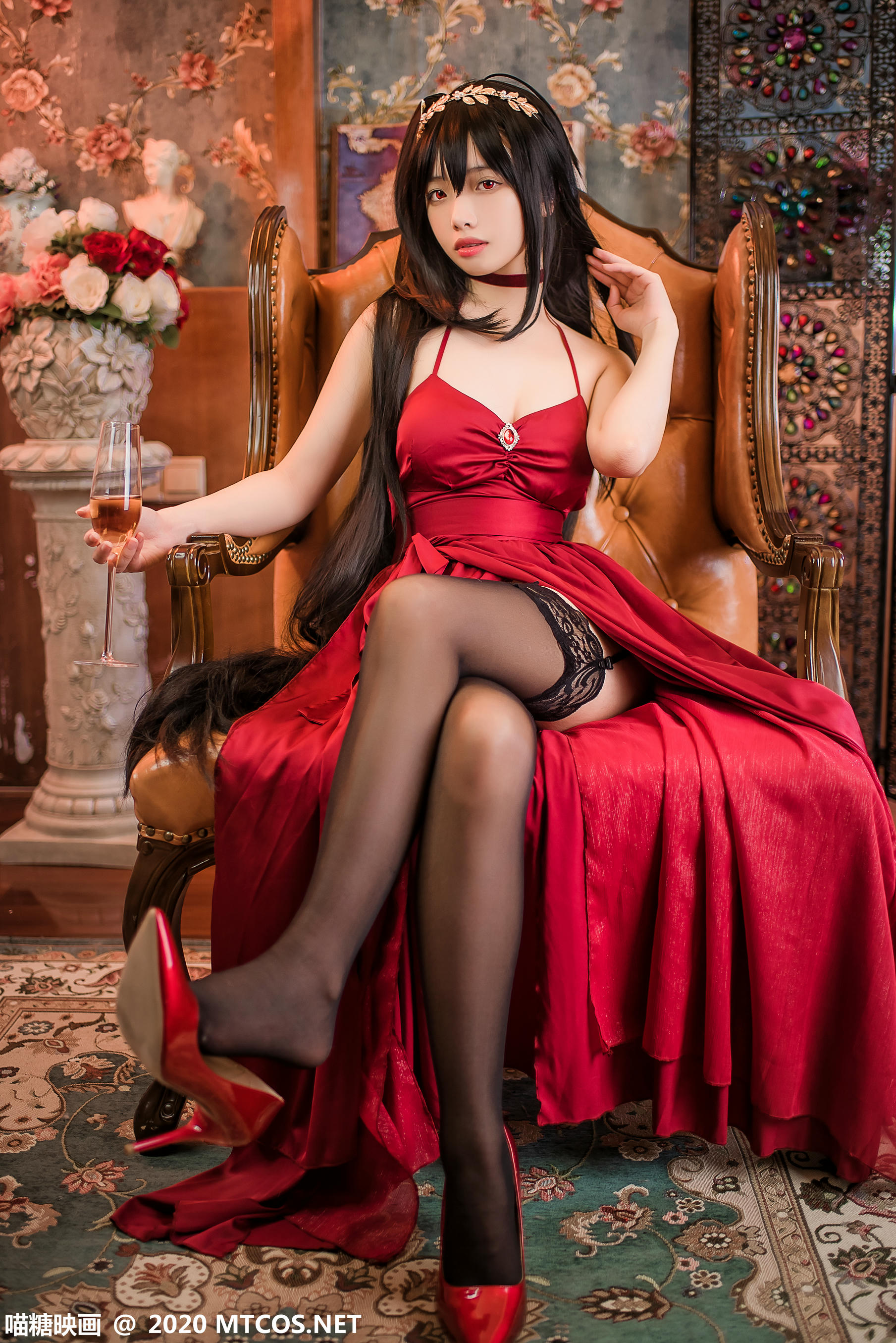 [喵糖映画] VOL.183 大凤礼服[38P／704M]_第1集