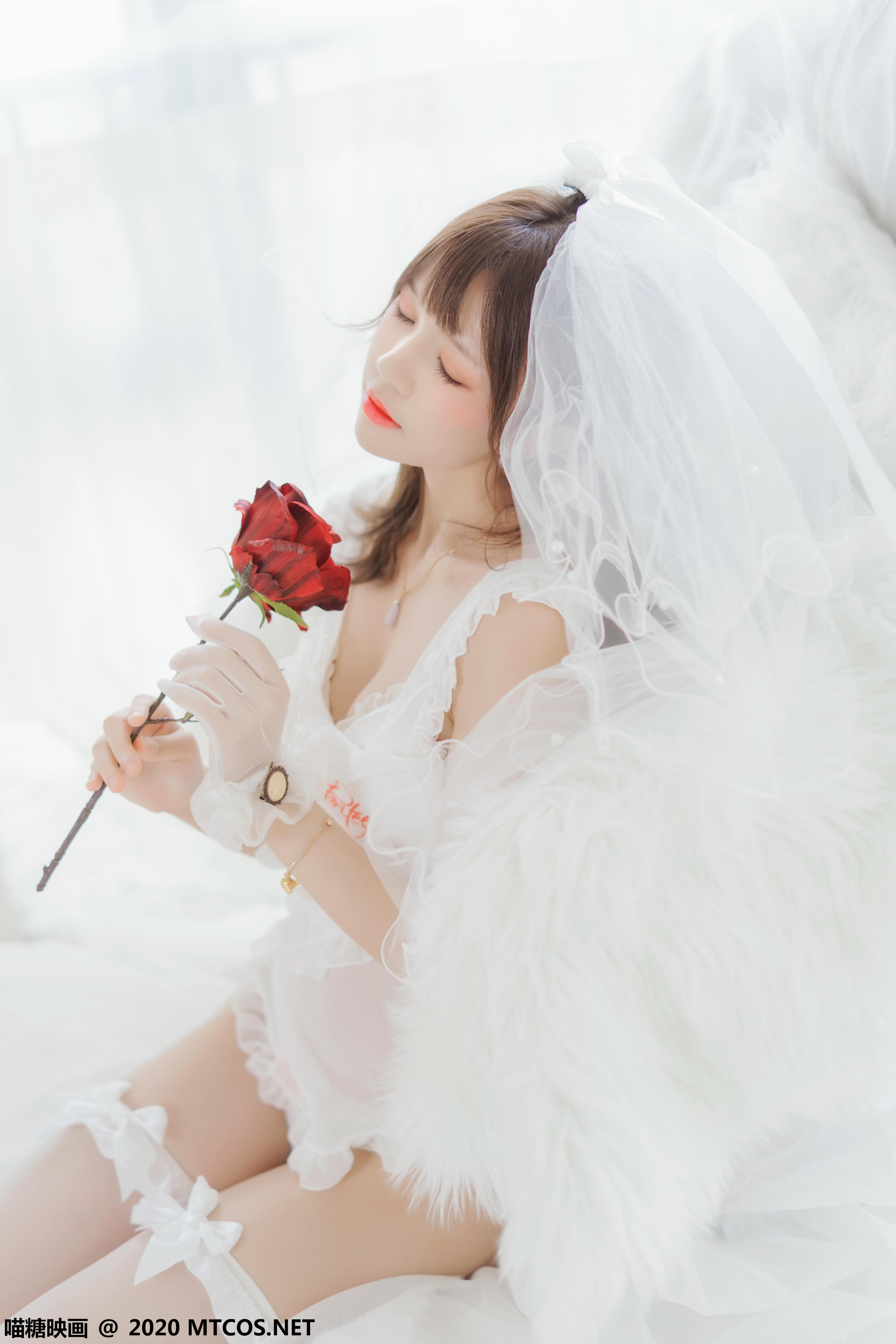 [喵糖映画] VOL.186 纯白轻纱[25P／440MB]_第1集