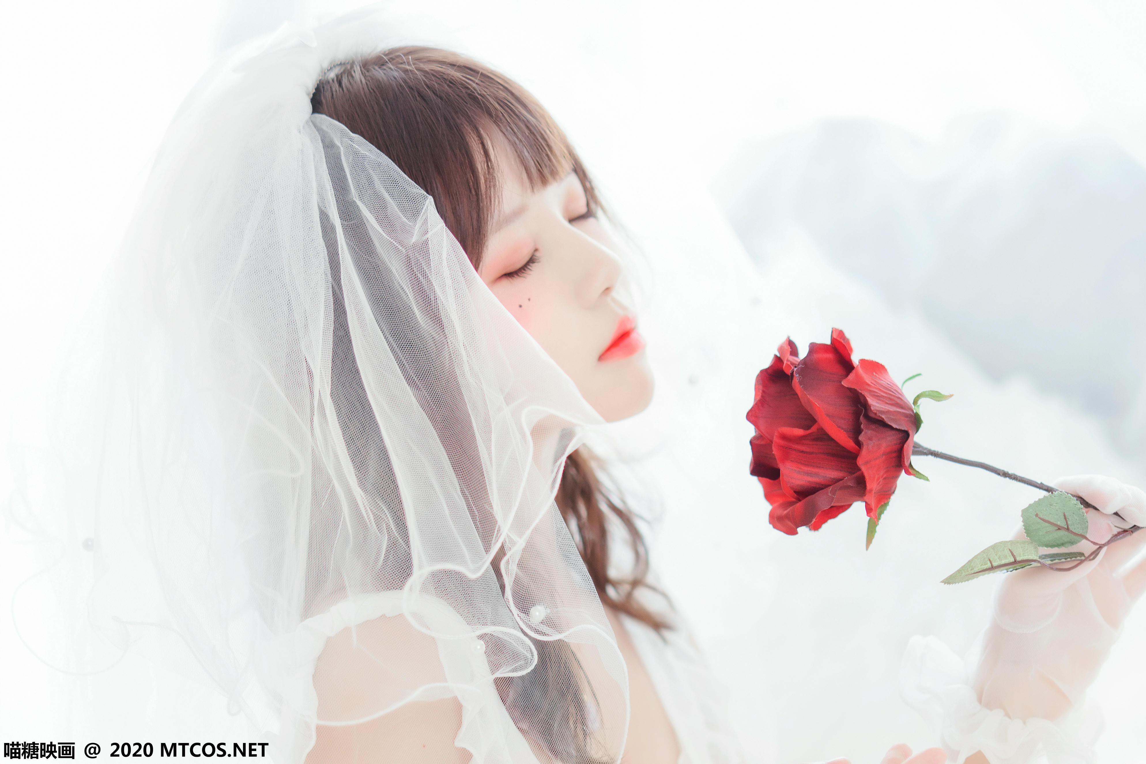 [喵糖映画] VOL.186 纯白轻纱[25P／440MB]_第1集