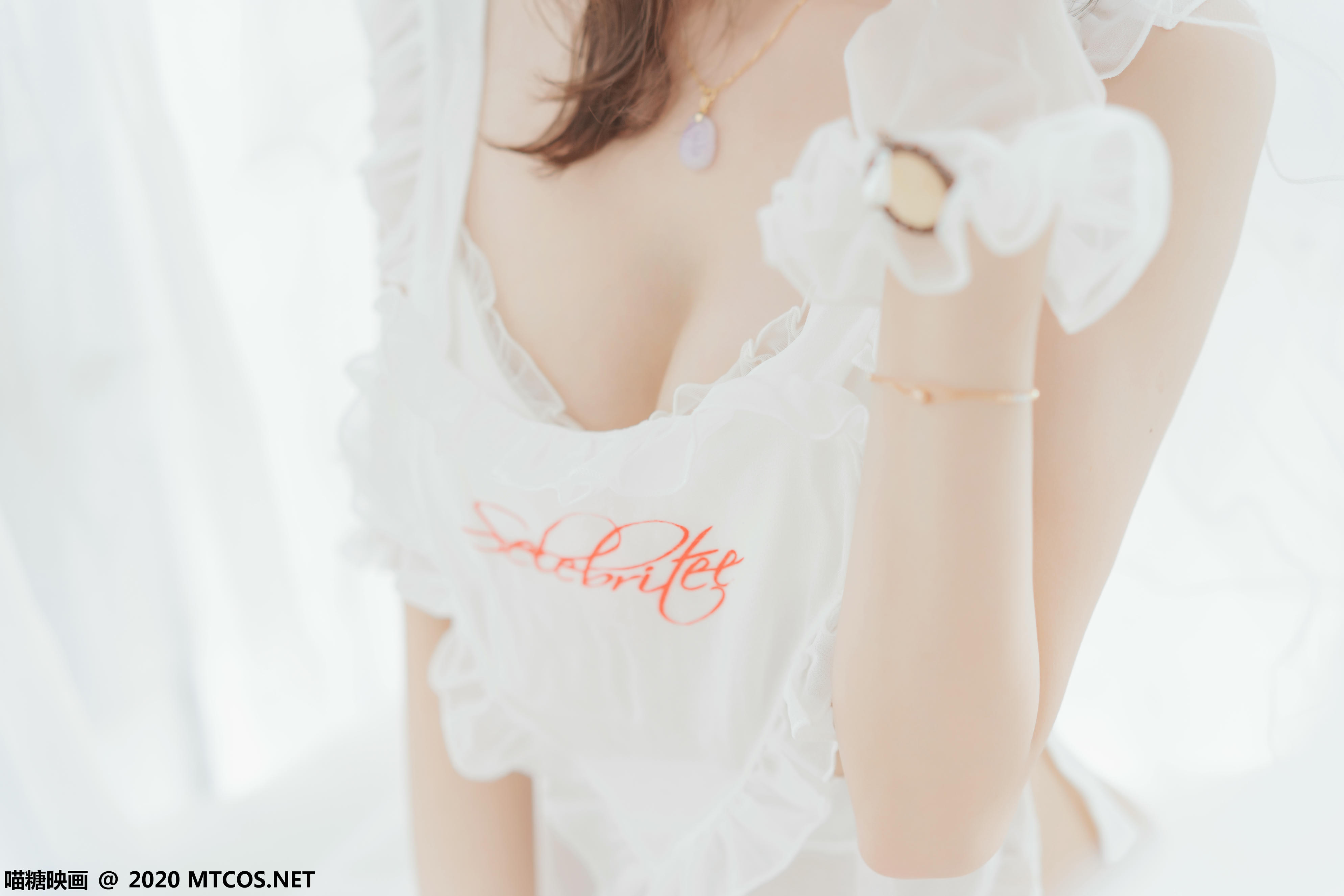 [喵糖映画] VOL.186 纯白轻纱[25P／440MB]_第2集