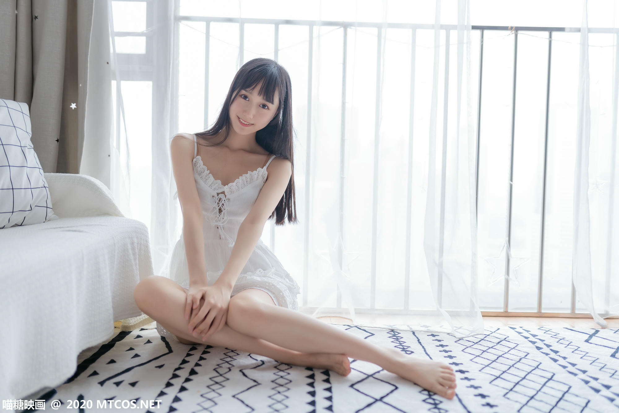 [喵糖映画] VOL.187 白裙少女[40P／169MB]_第1集