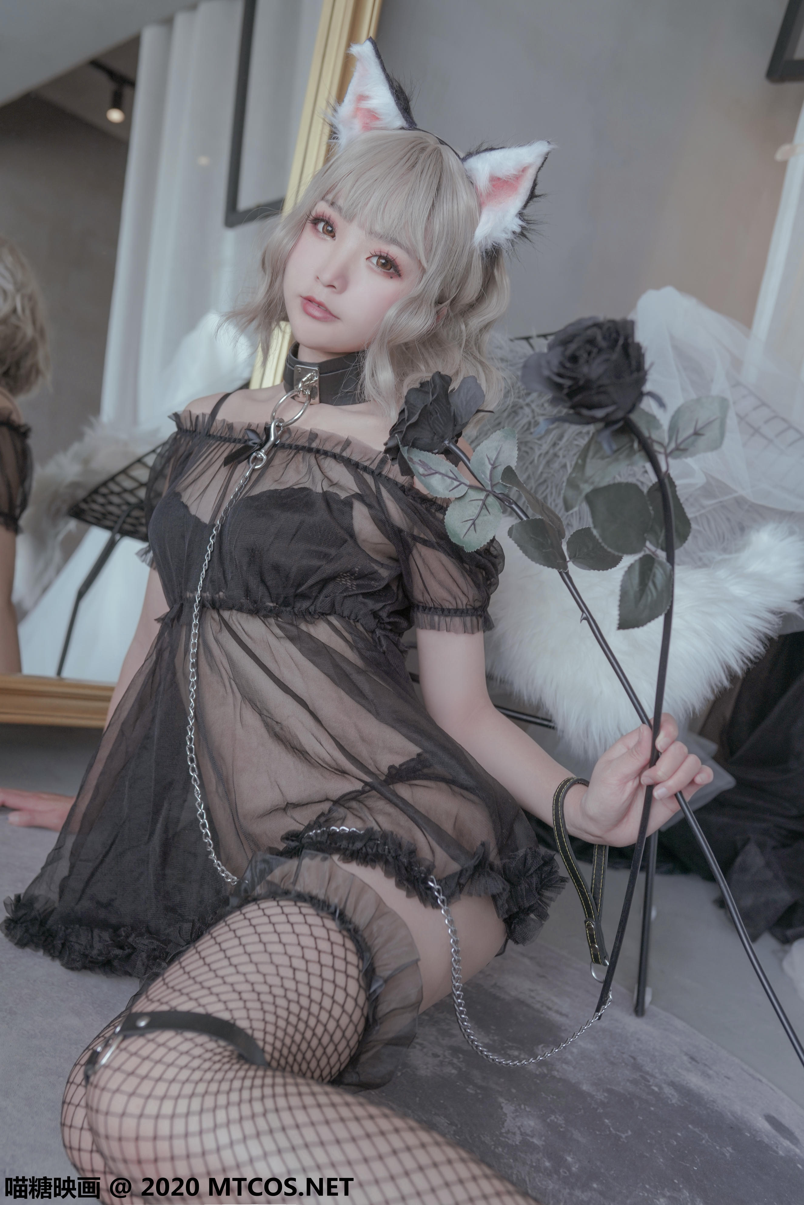 [喵糖映画] VOL.200 黑猫与白兔[25P／435MB]_第1集