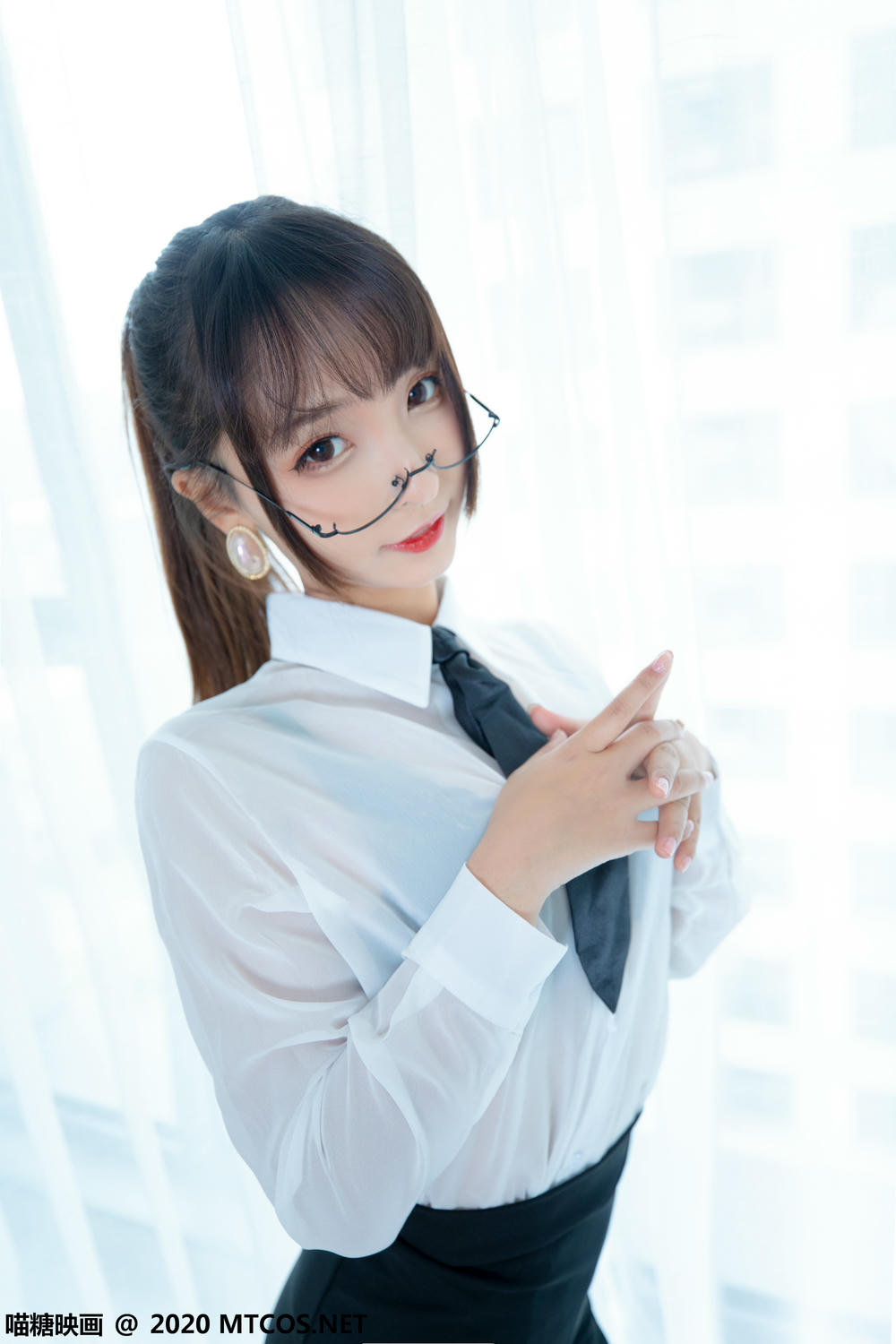 [喵糖映画] VOL.202 OL制服裙[70P／191MB]_第1集