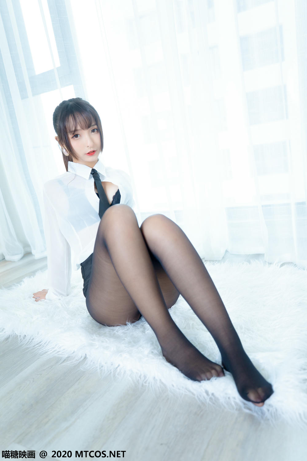 [喵糖映画] VOL.202 OL制服裙[70P／191MB]_第2集