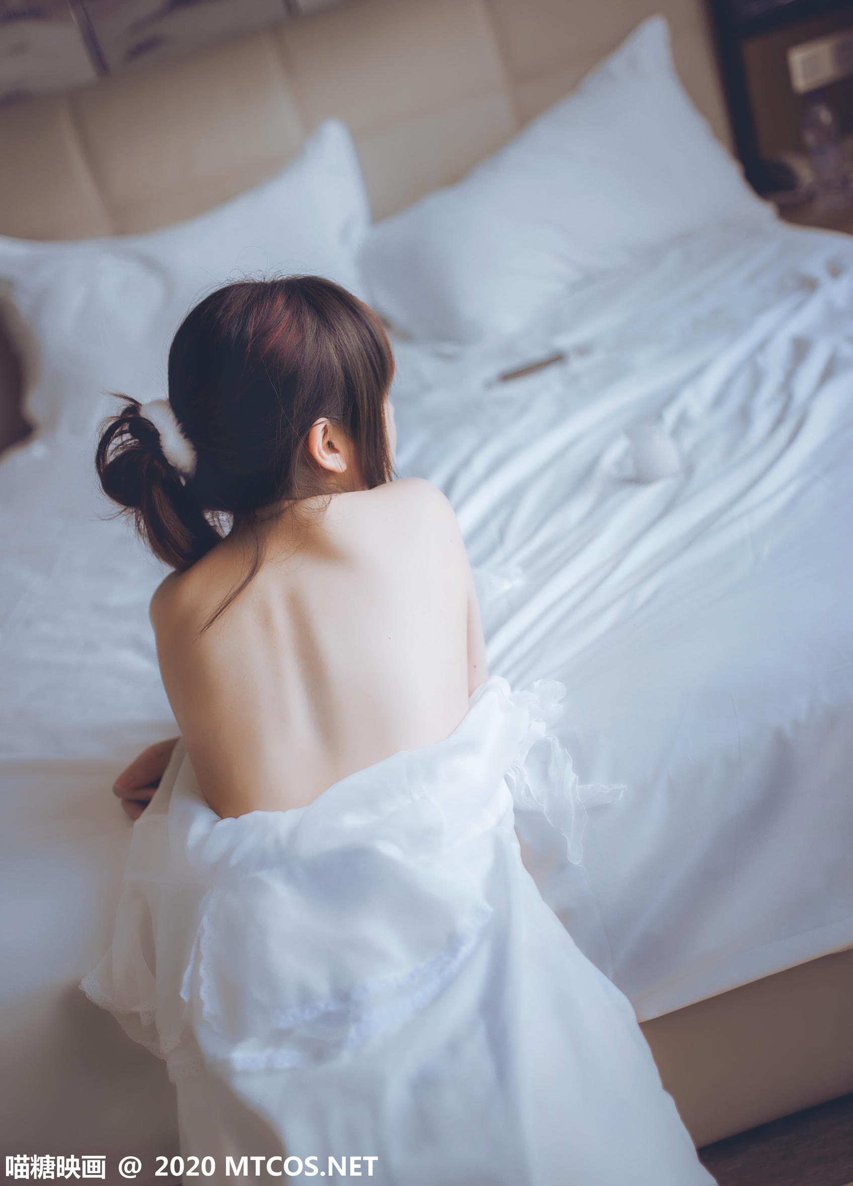 [喵糖映画] VOL.204 纯白睡裙[24P／243MB]_第1集