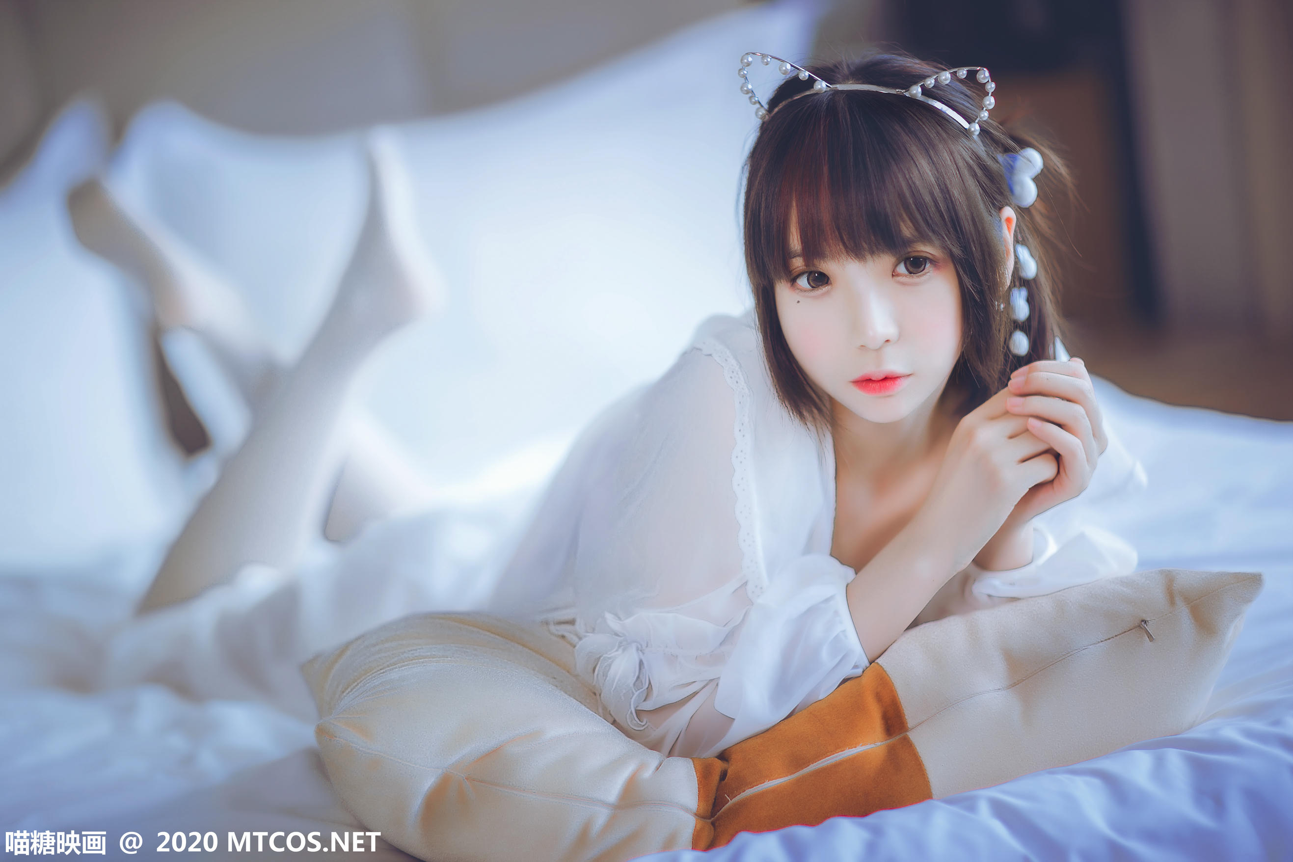 [喵糖映画] VOL.204 纯白睡裙[24P／243MB]_第1集