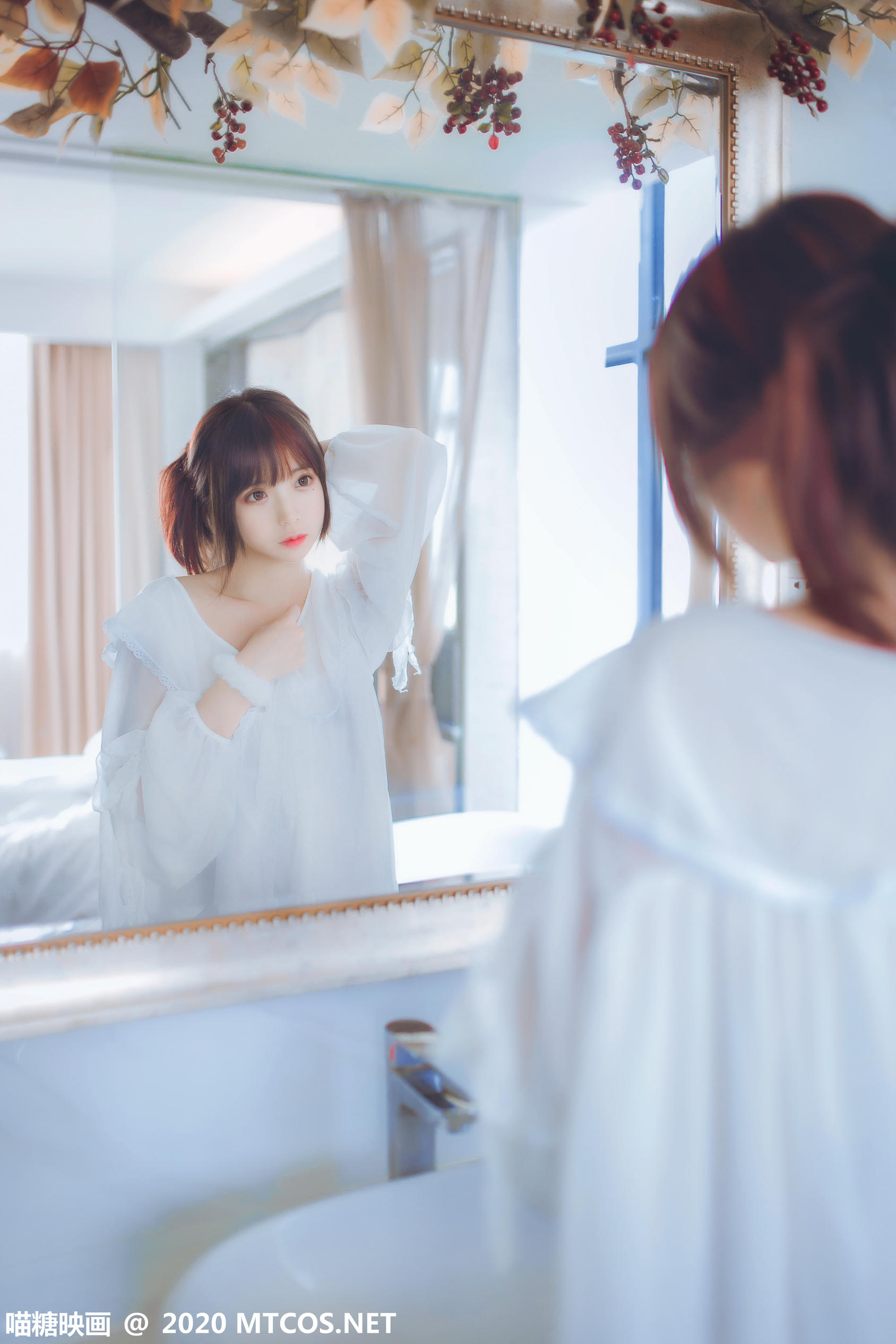 [喵糖映画] VOL.204 纯白睡裙[24P／243MB]_第2集