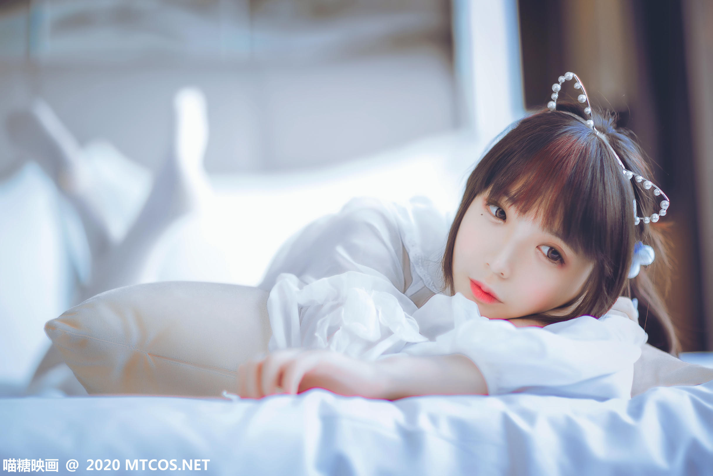 [喵糖映画] VOL.204 纯白睡裙[24P／243MB]_第1集