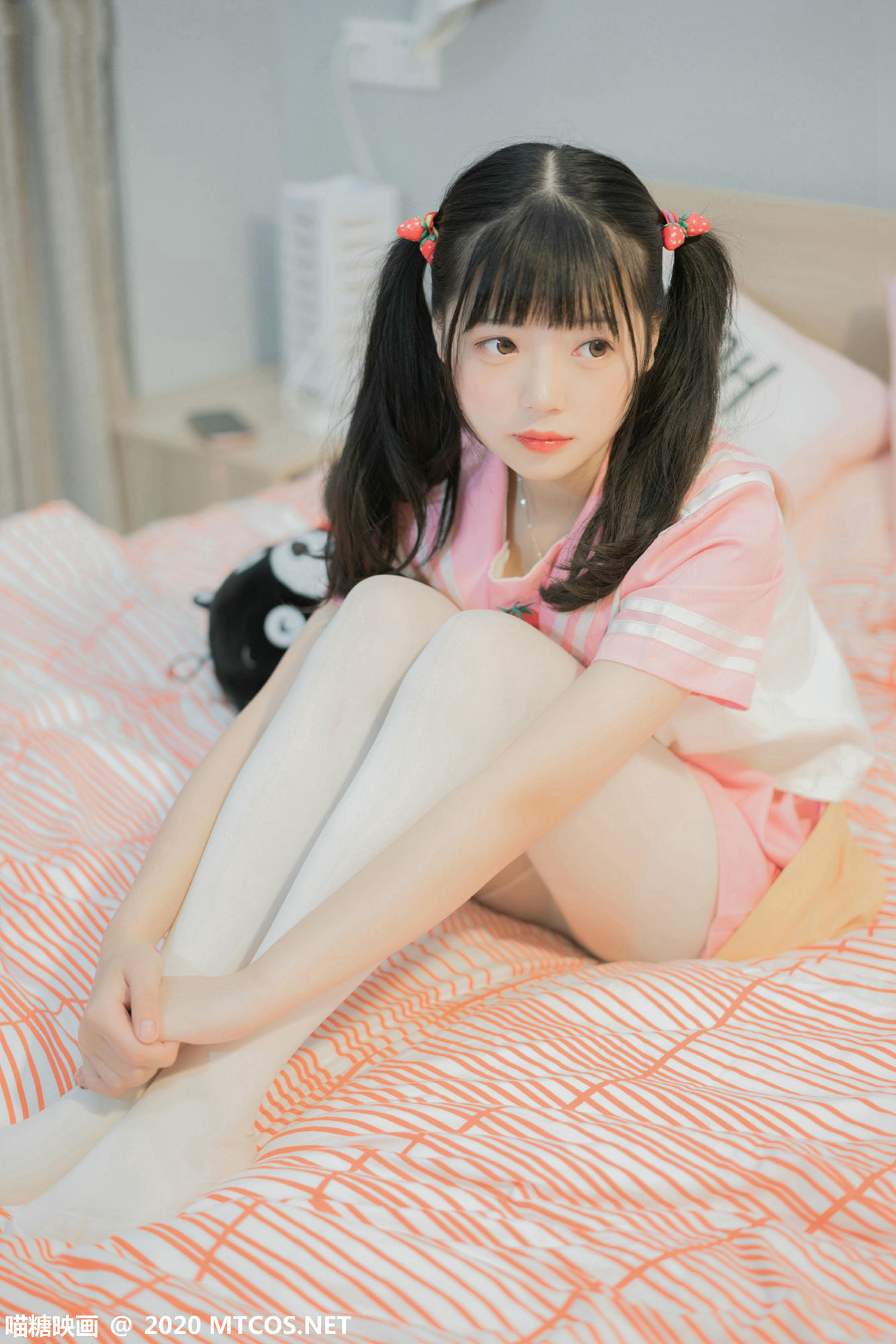 [喵糖映画] VOL.218 草莓美眉[45P／324MB]_第1集